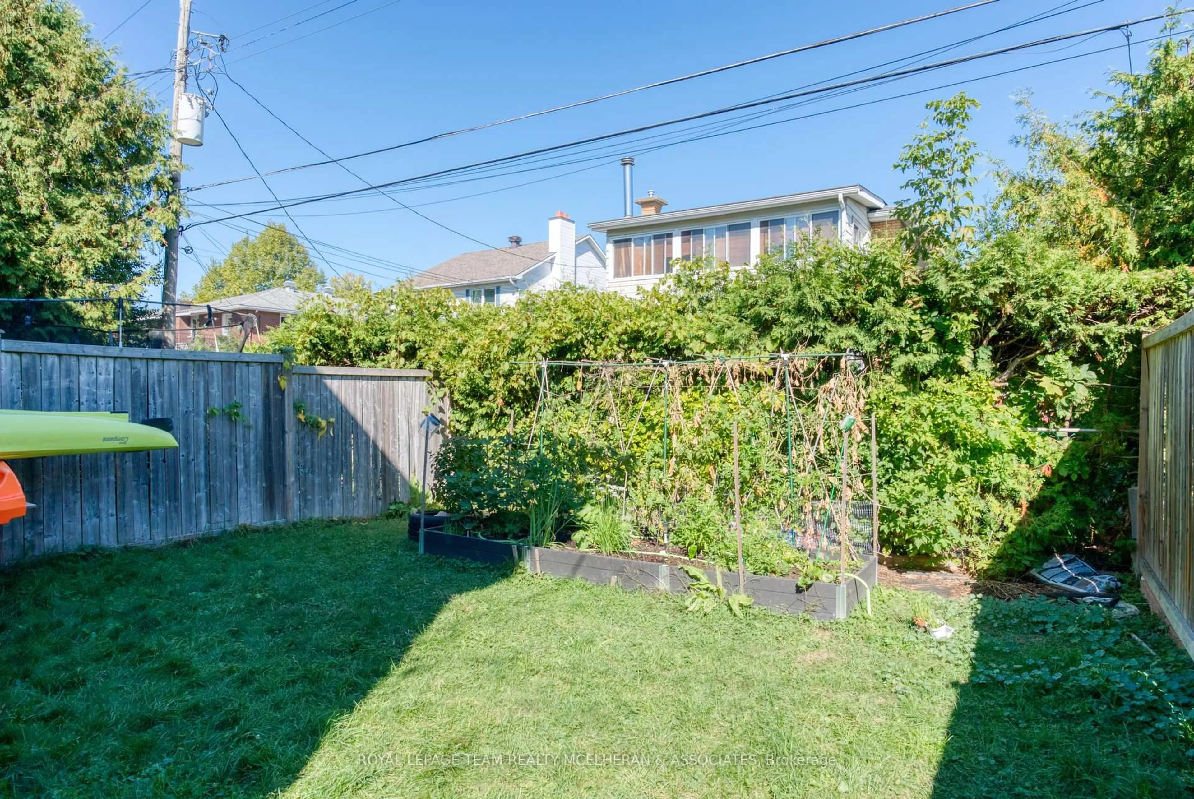 Unknown for 1055 Secord Ave, Ottawa Ontario K1H 8C7