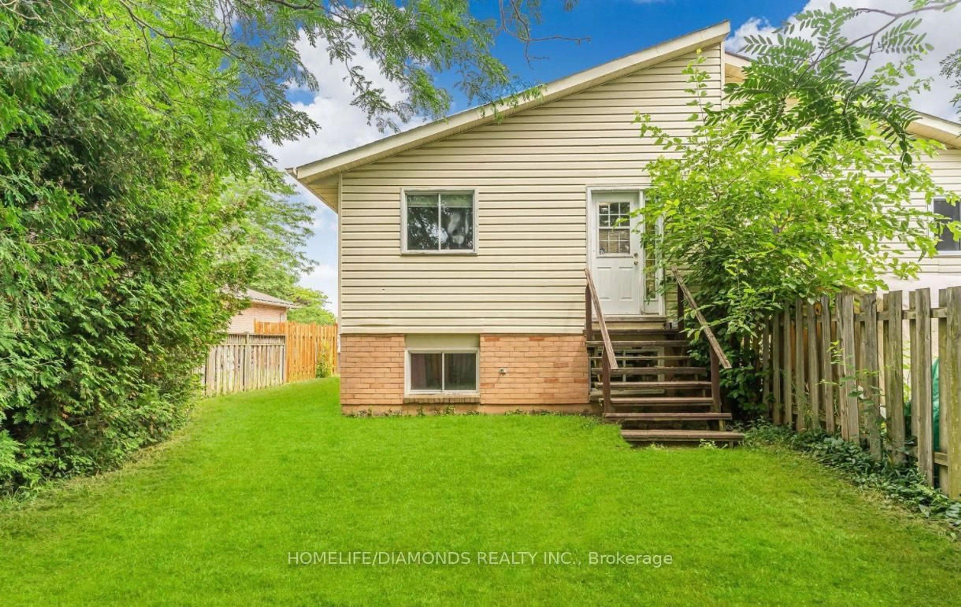 Unknown for 37 Briarsdale Cres, Welland Ontario L3C 6S8