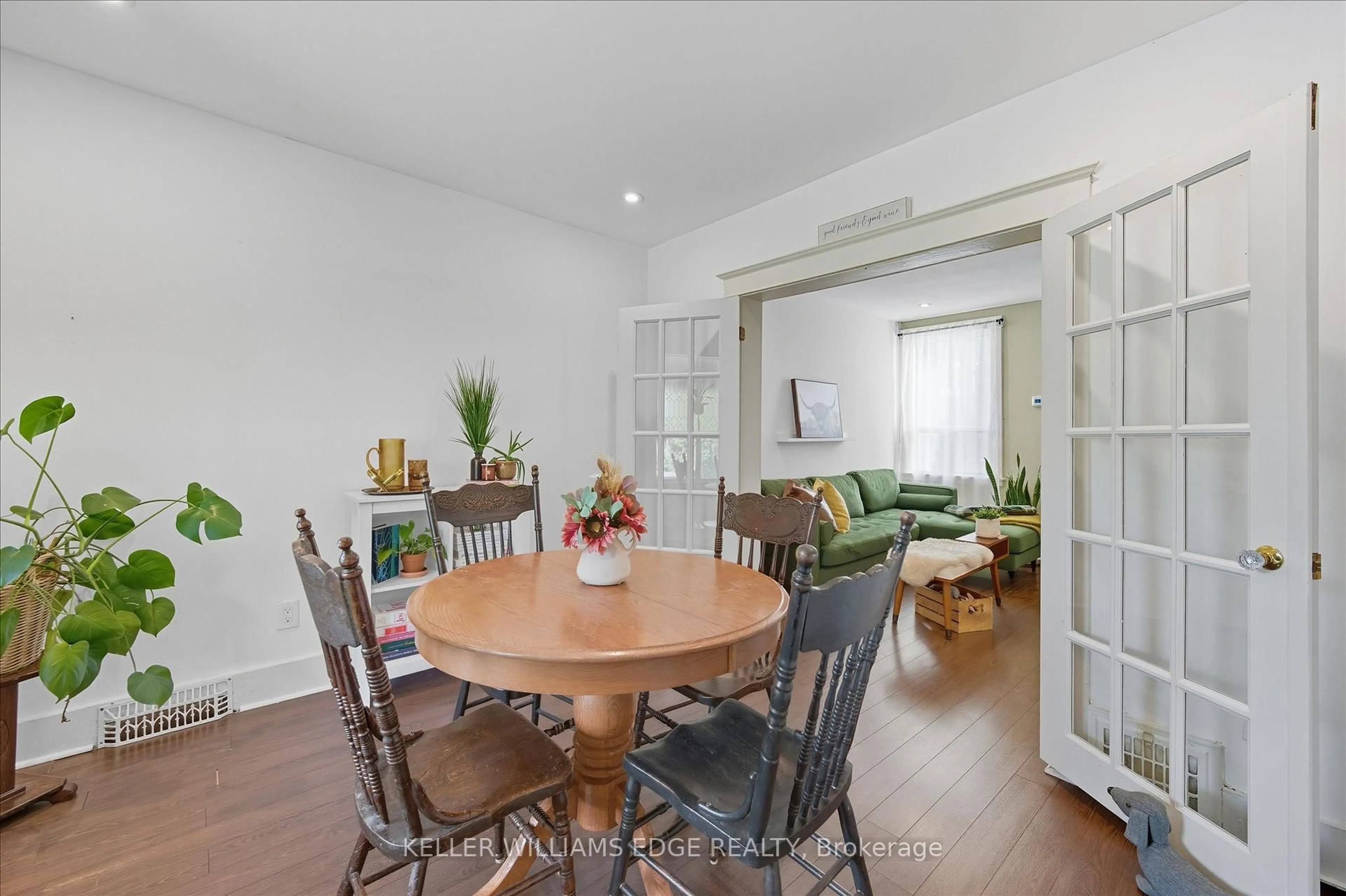 Dining room, wood/laminate floor for 163 Grosvenor Ave, Hamilton Ontario L8L 7S7