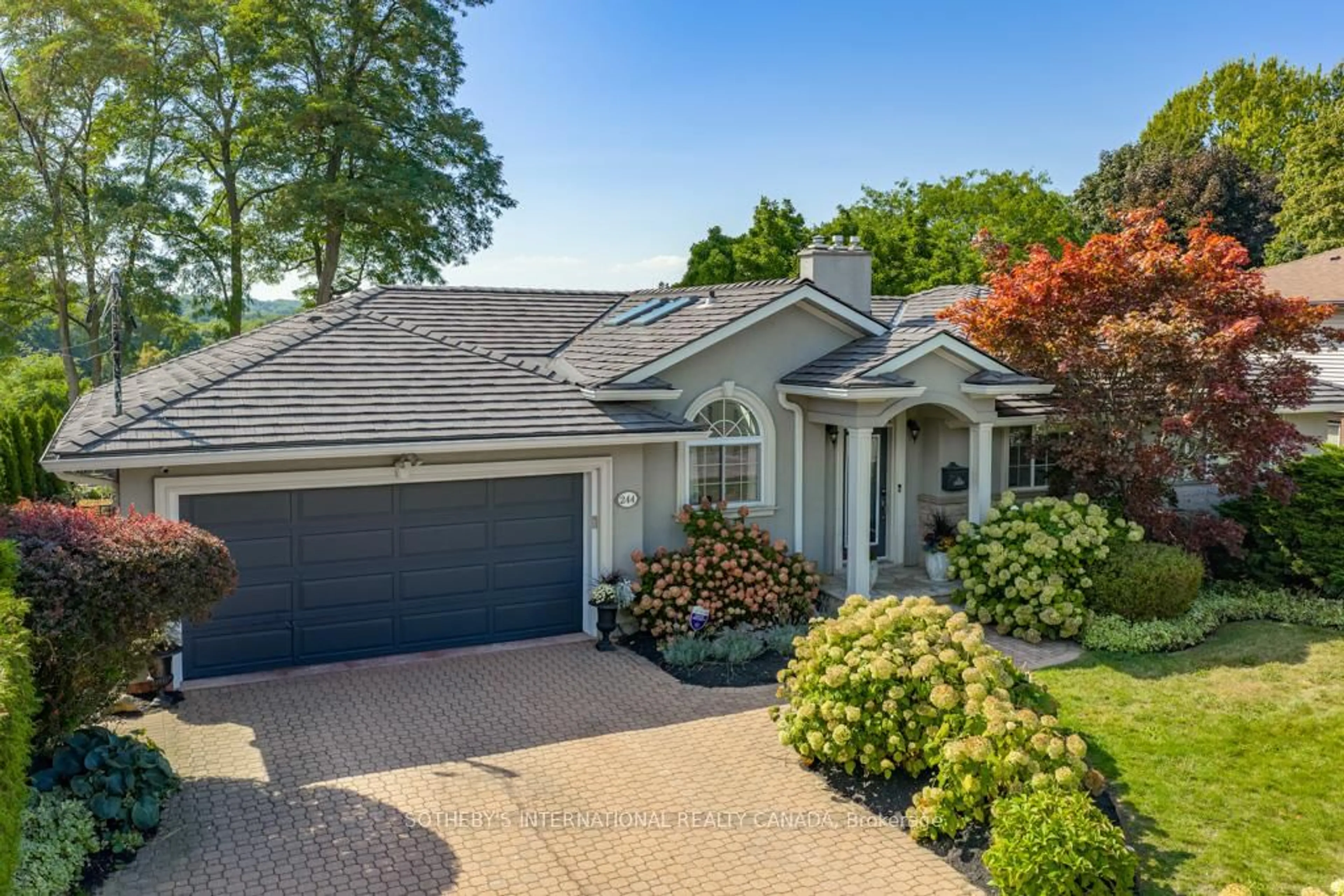 Home with brick exterior material, unknown for 244 Brookview Crt, Hamilton Ontario L9G 1J8