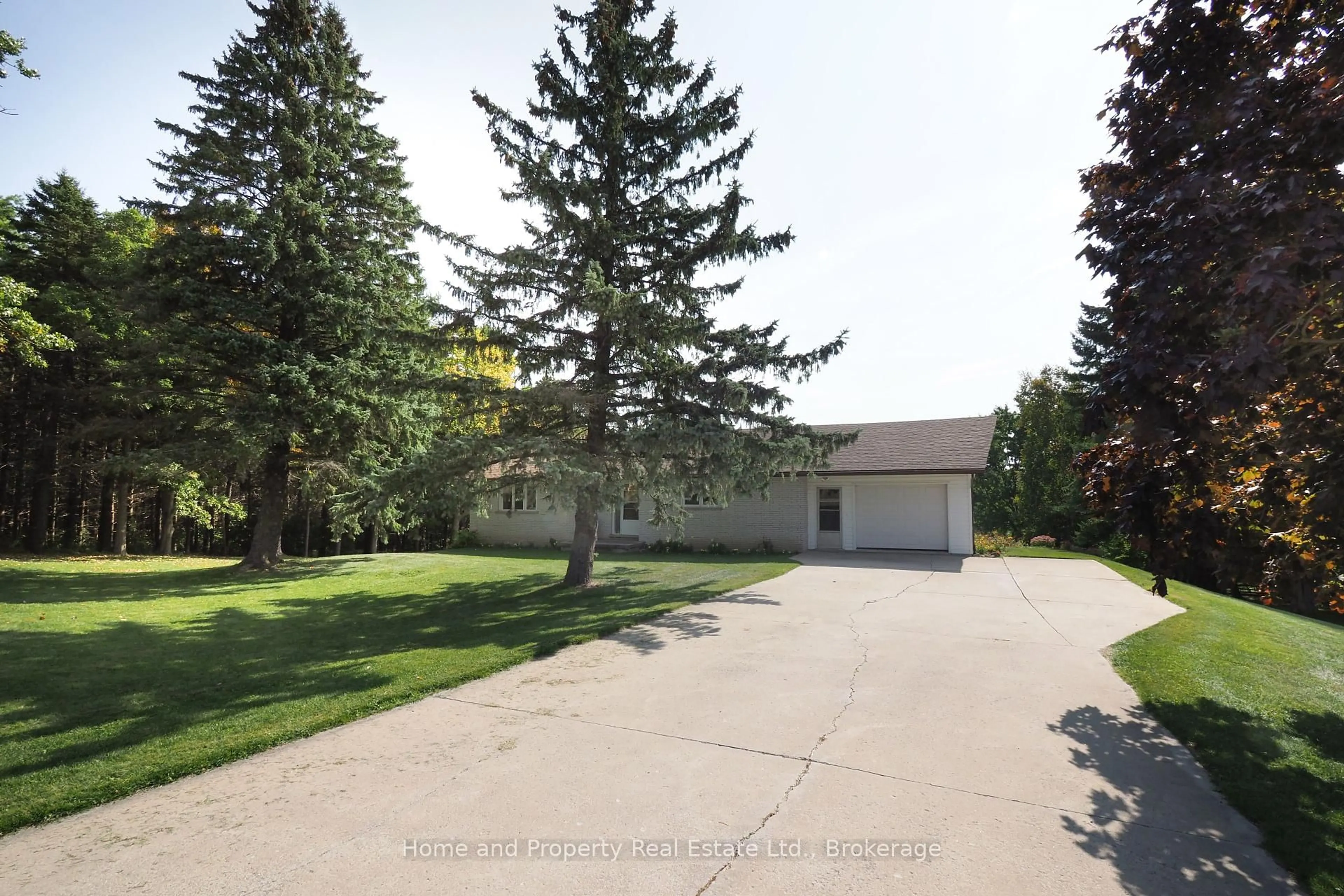 A pic from outside/outdoor area/front of a property/back of a property/a pic from drone, street for 7321 Wellington Rd 11, Mapleton Ontario N0G 1P0