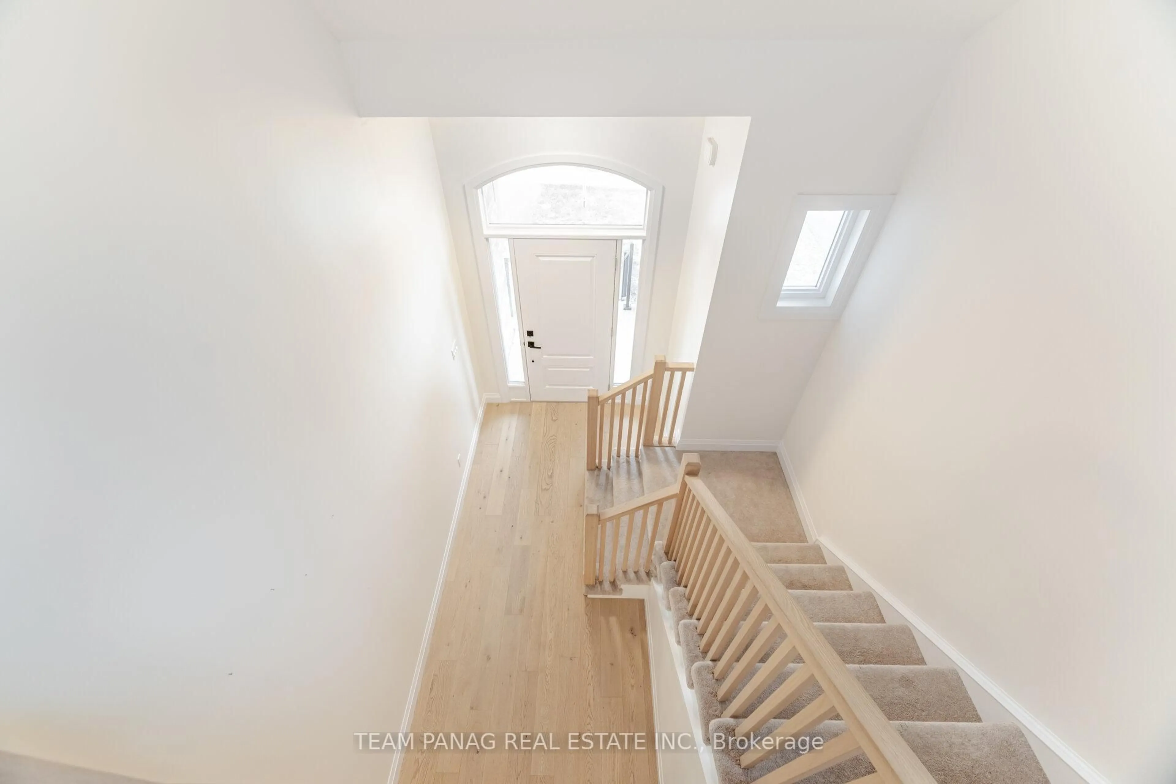 Stairs for 236 Mount Pleasant St, Brantford Ontario N3T 1V1
