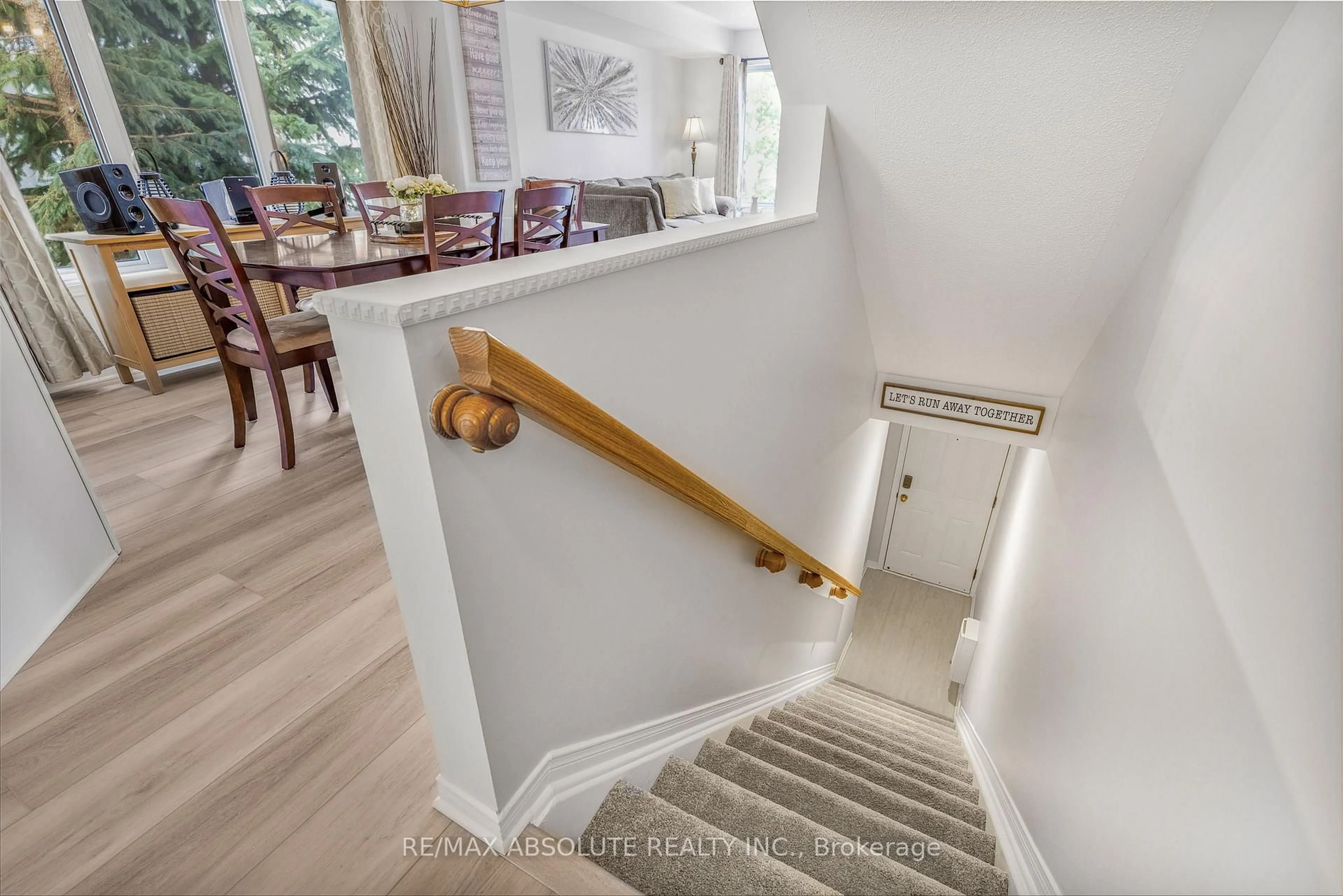 Stairs for 32 Bonfield Private, Ottawa Ontario K4A 5E4