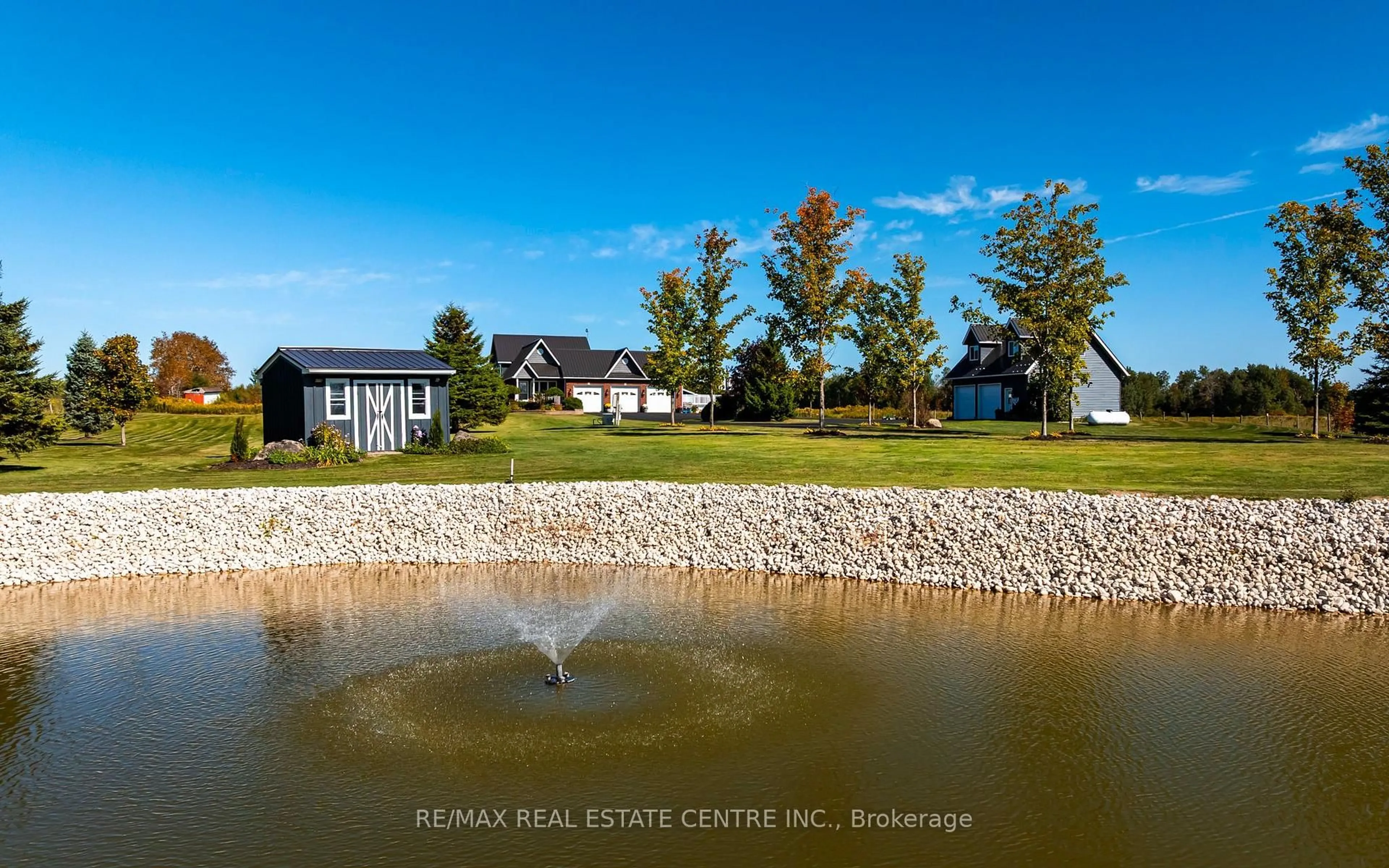 A pic from outside/outdoor area/front of a property/back of a property/a pic from drone, water/lake/river/ocean view for 395115 County Road 12 Rd, Amaranth Ontario L9W 0N4