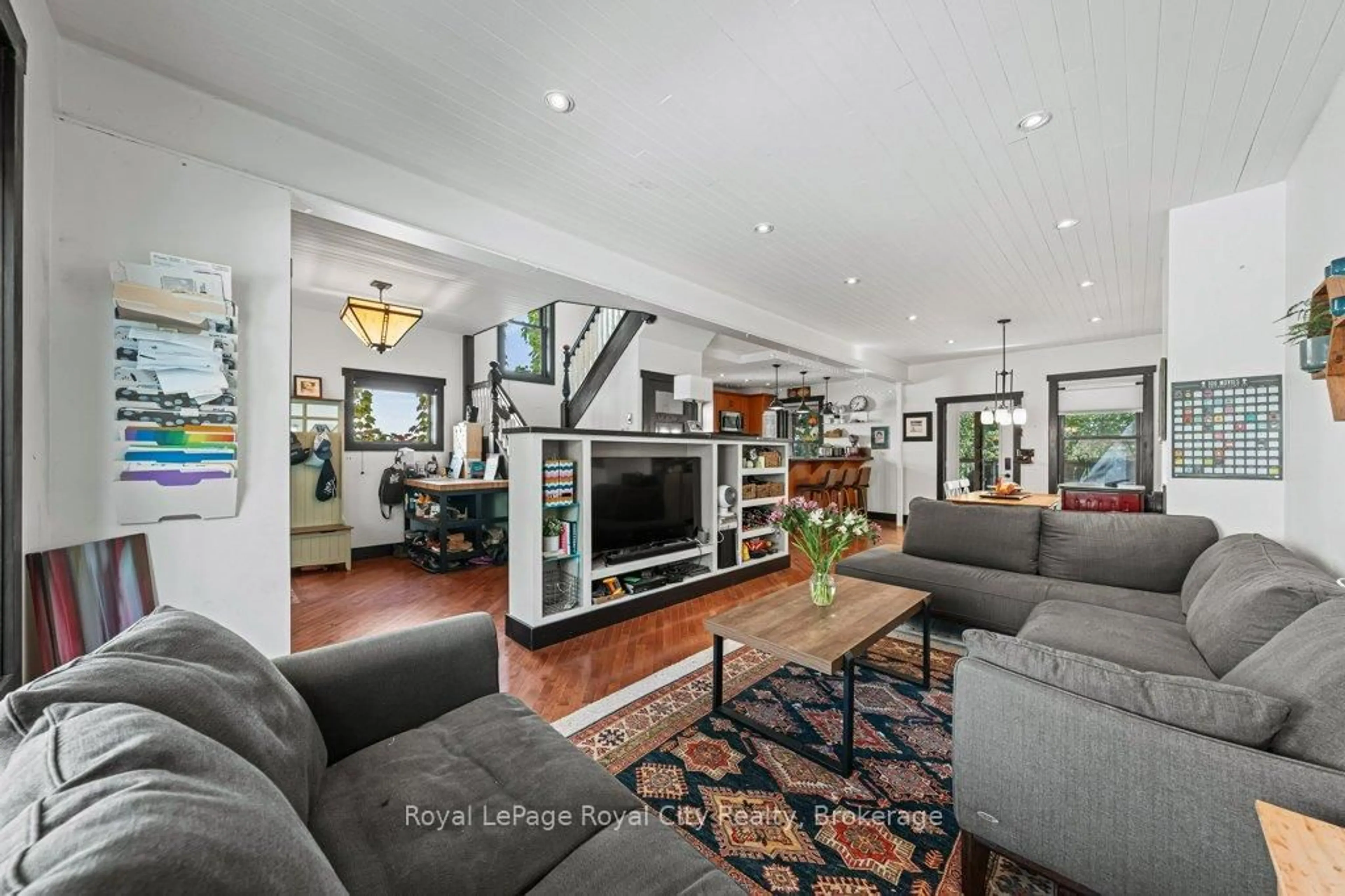 Unknown for 28 Northumberland St, Guelph Ontario N1H 3A5