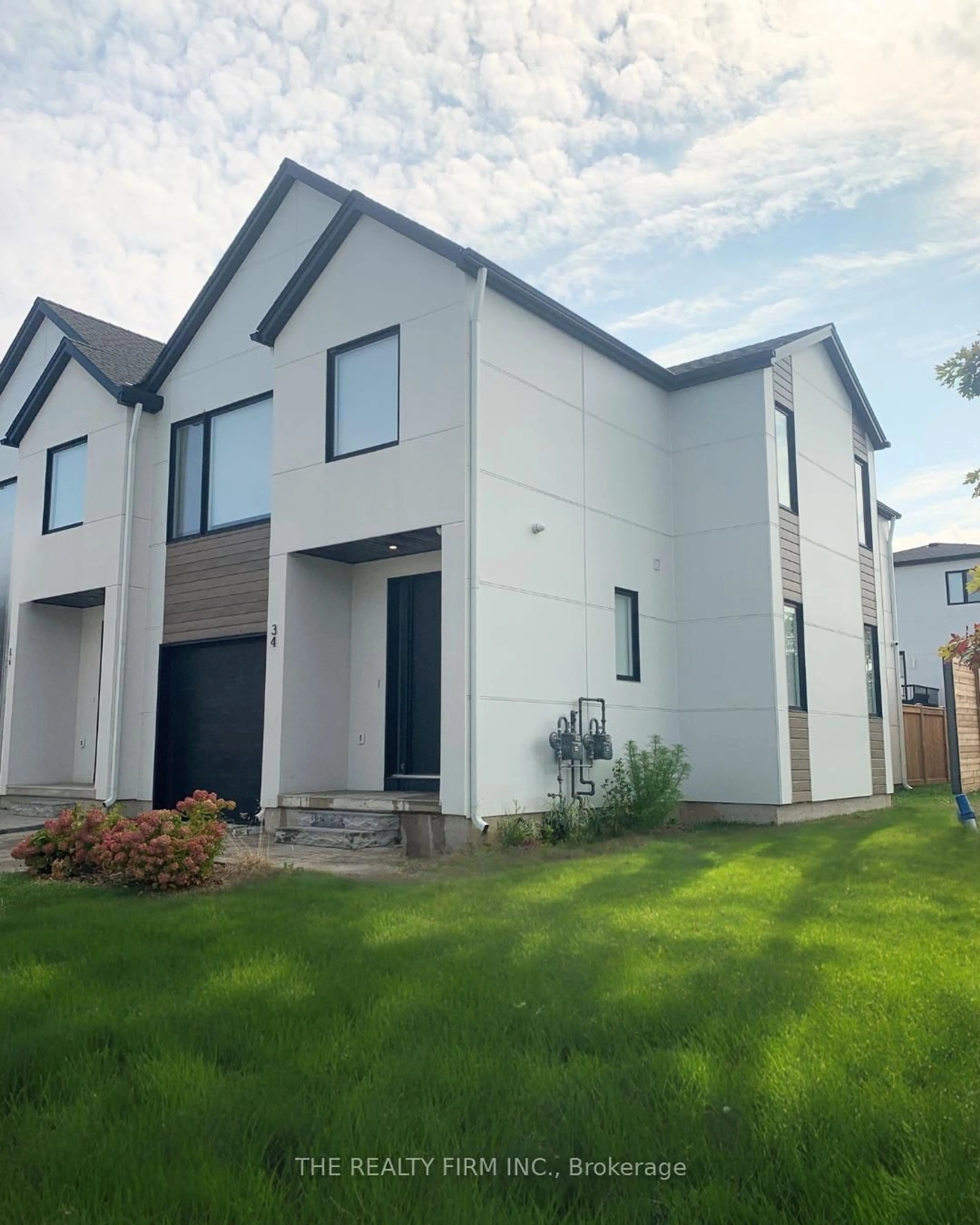 Home with brick exterior material, street for 34-1965 UPPERPOINT Gate, London South Ontario N6K 0L2