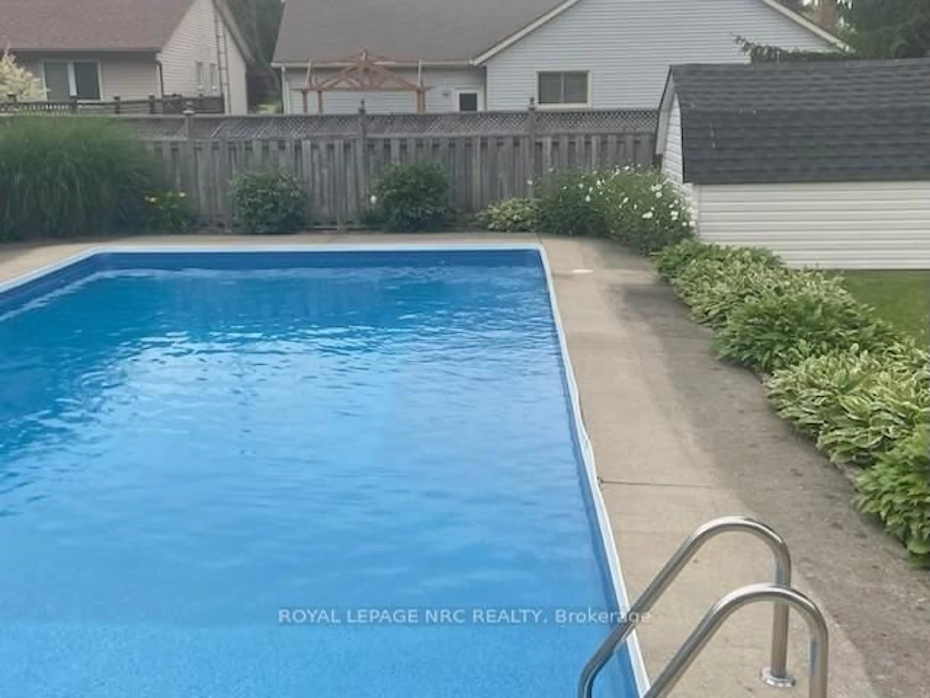 Pool for 325 Brookfield Blvd, Haldimand Ontario N1A 1L7