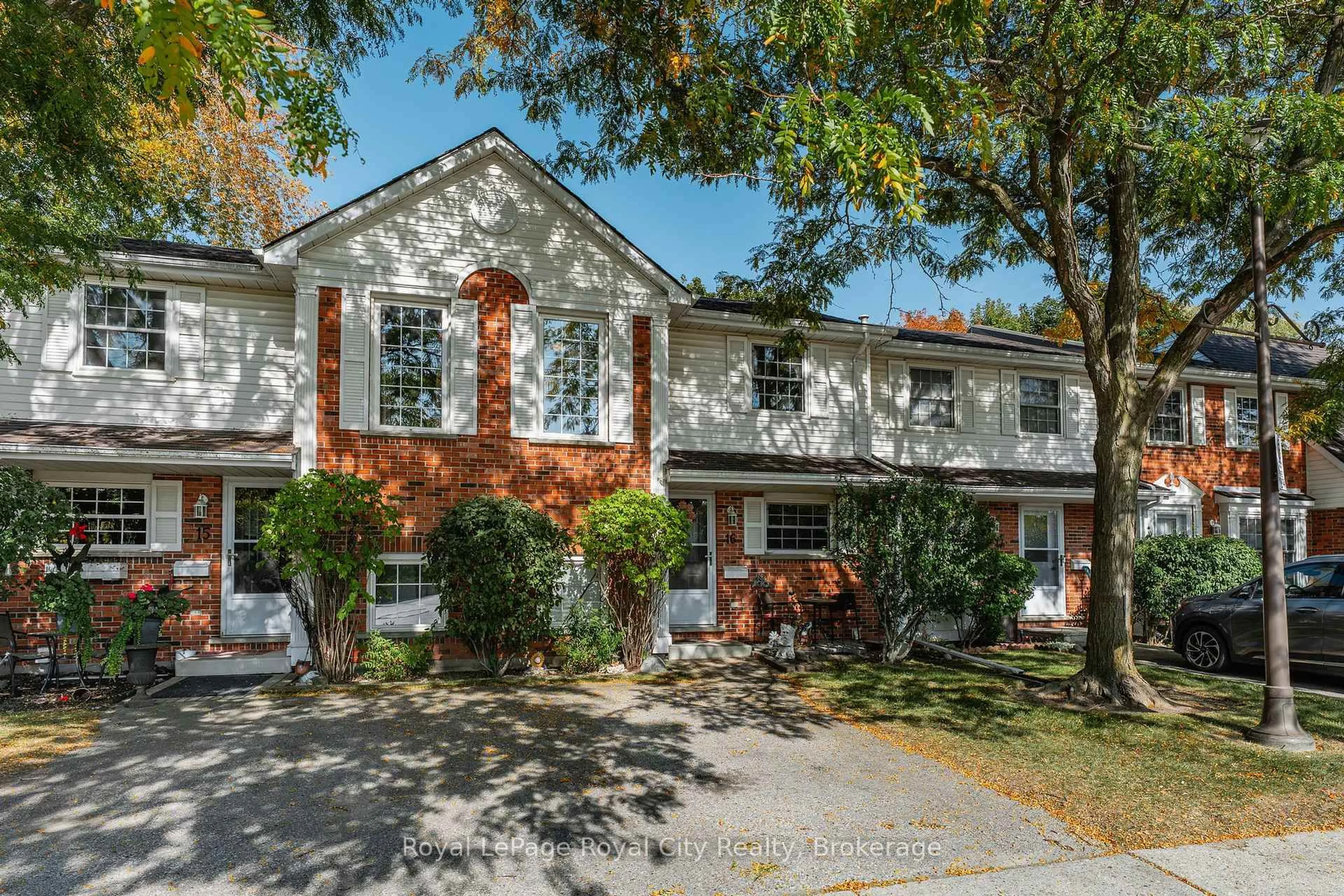 Home with brick exterior material, street for 129 Victoria Rd #16, Guelph Ontario N1E 6V3