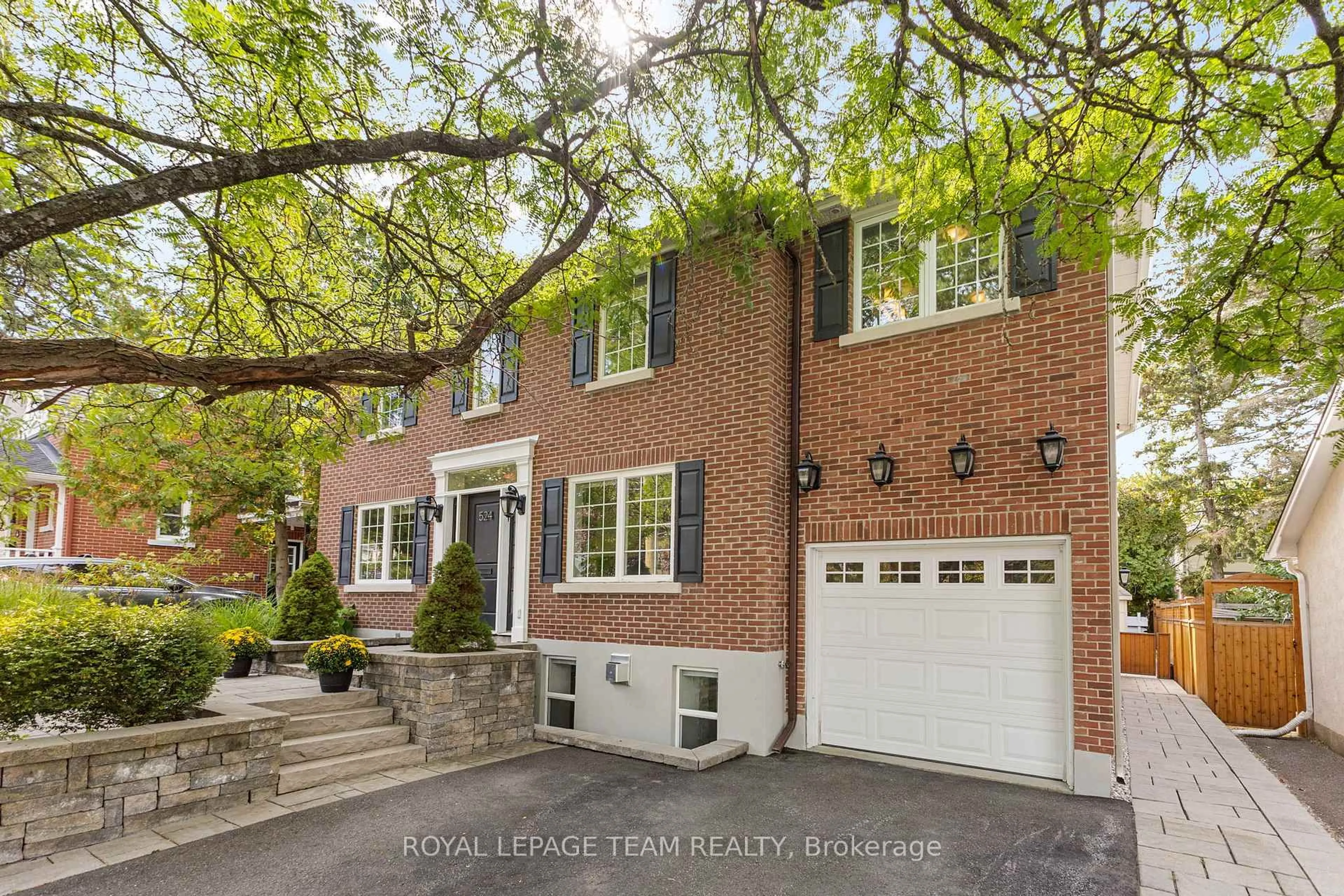 Home with brick exterior material, street for 524 Broadview Ave, Ottawa Ontario K2A 2L4