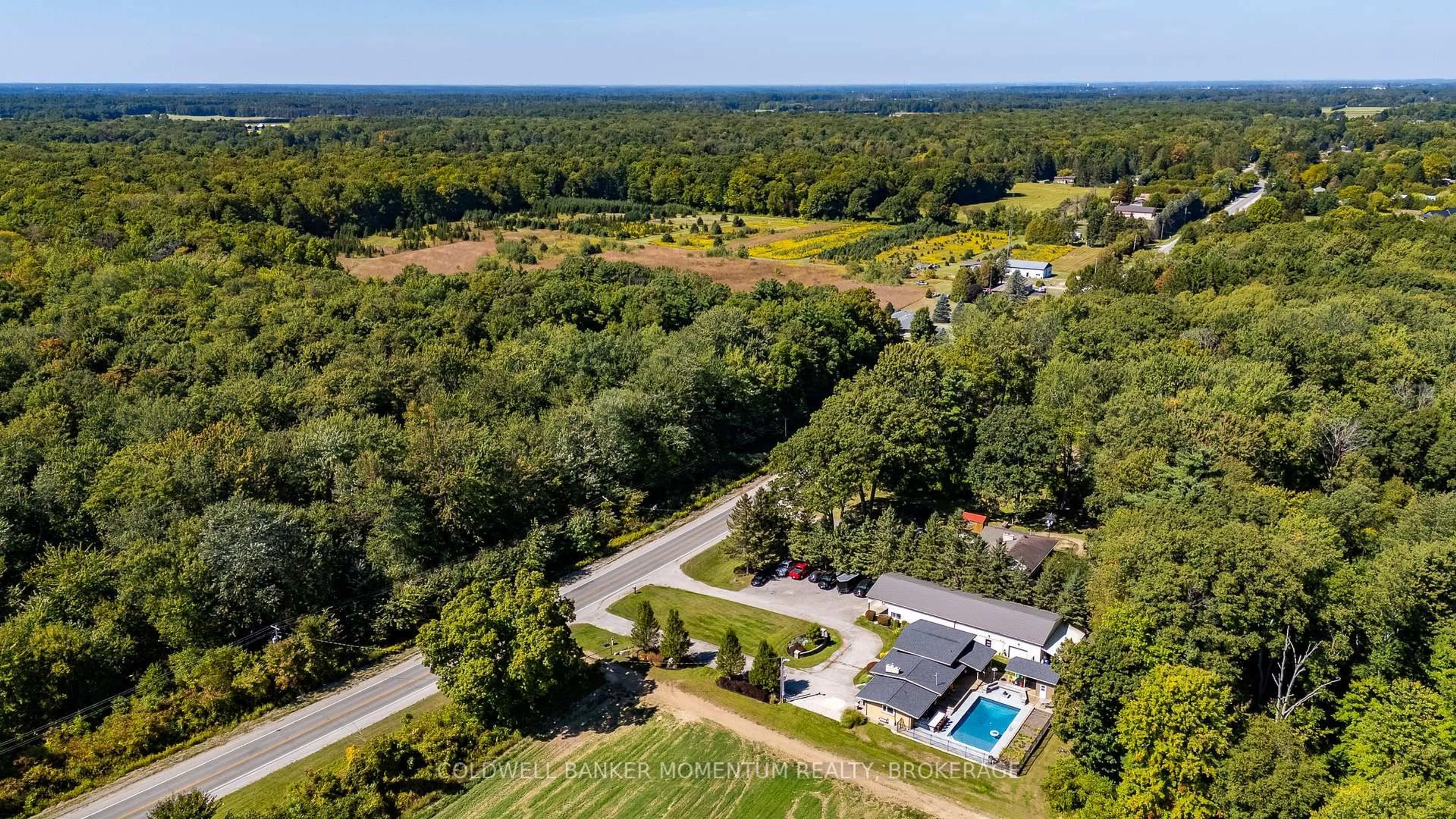 A pic from outside/outdoor area/front of a property/back of a property/a pic from drone, unknown for 1750 Turkey Point Rd, Norfolk Ontario N3Y 4J9