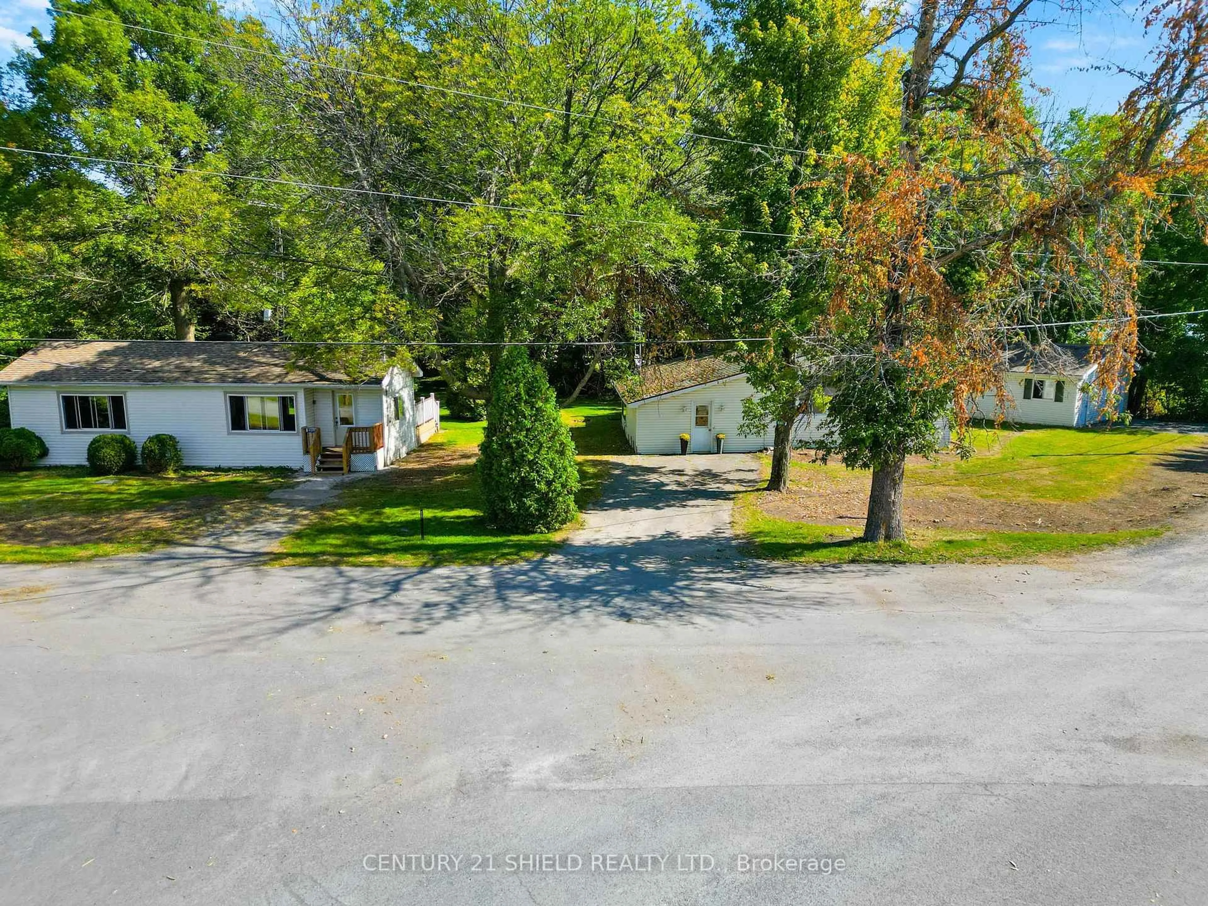 A pic from outside/outdoor area/front of a property/back of a property/a pic from drone, street for 6261 - 911 - 62 67th Ave, South Glengarry Ontario K0C 1N0