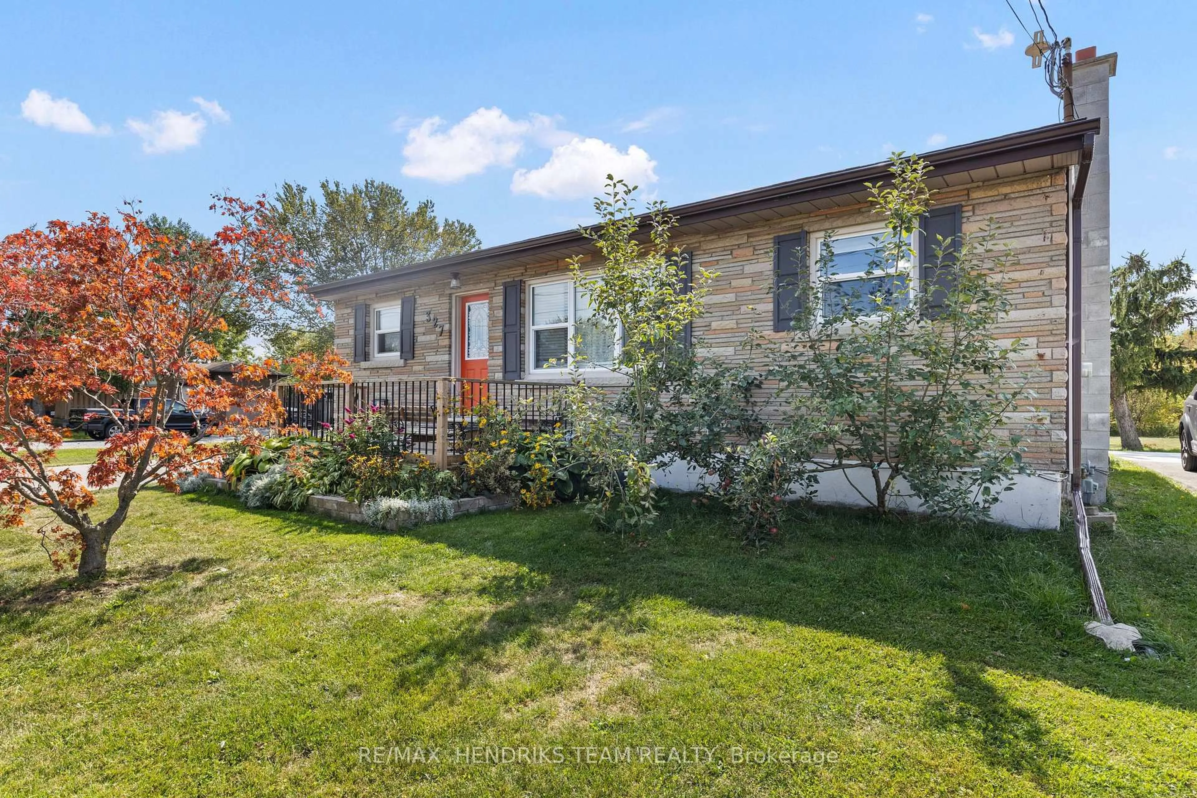 Unknown for 327 St George St, Welland Ontario L3C 5P6