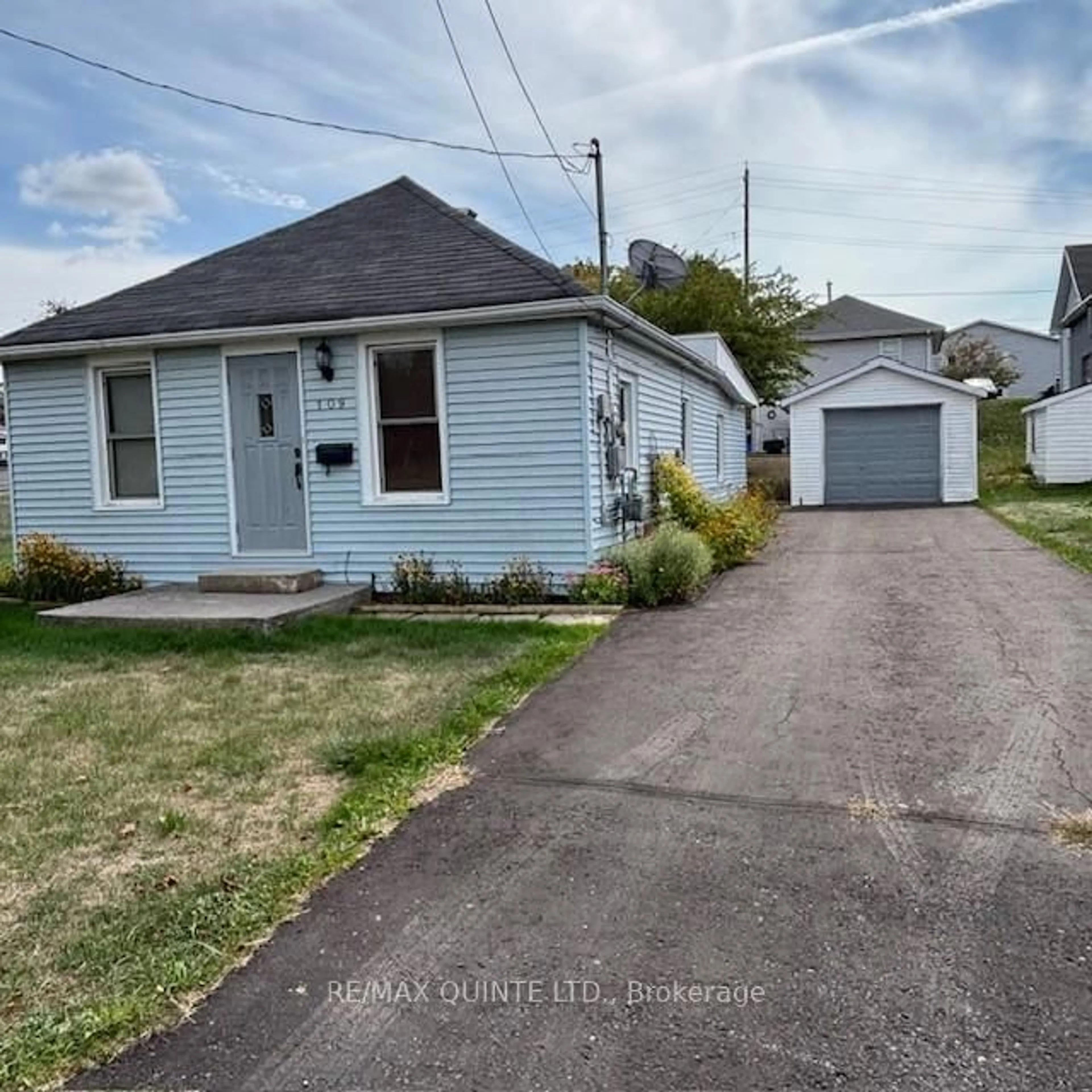 A pic from outside/outdoor area/front of a property/back of a property/a pic from drone, street for 109 George St, Quinte West Ontario K8V 1R9