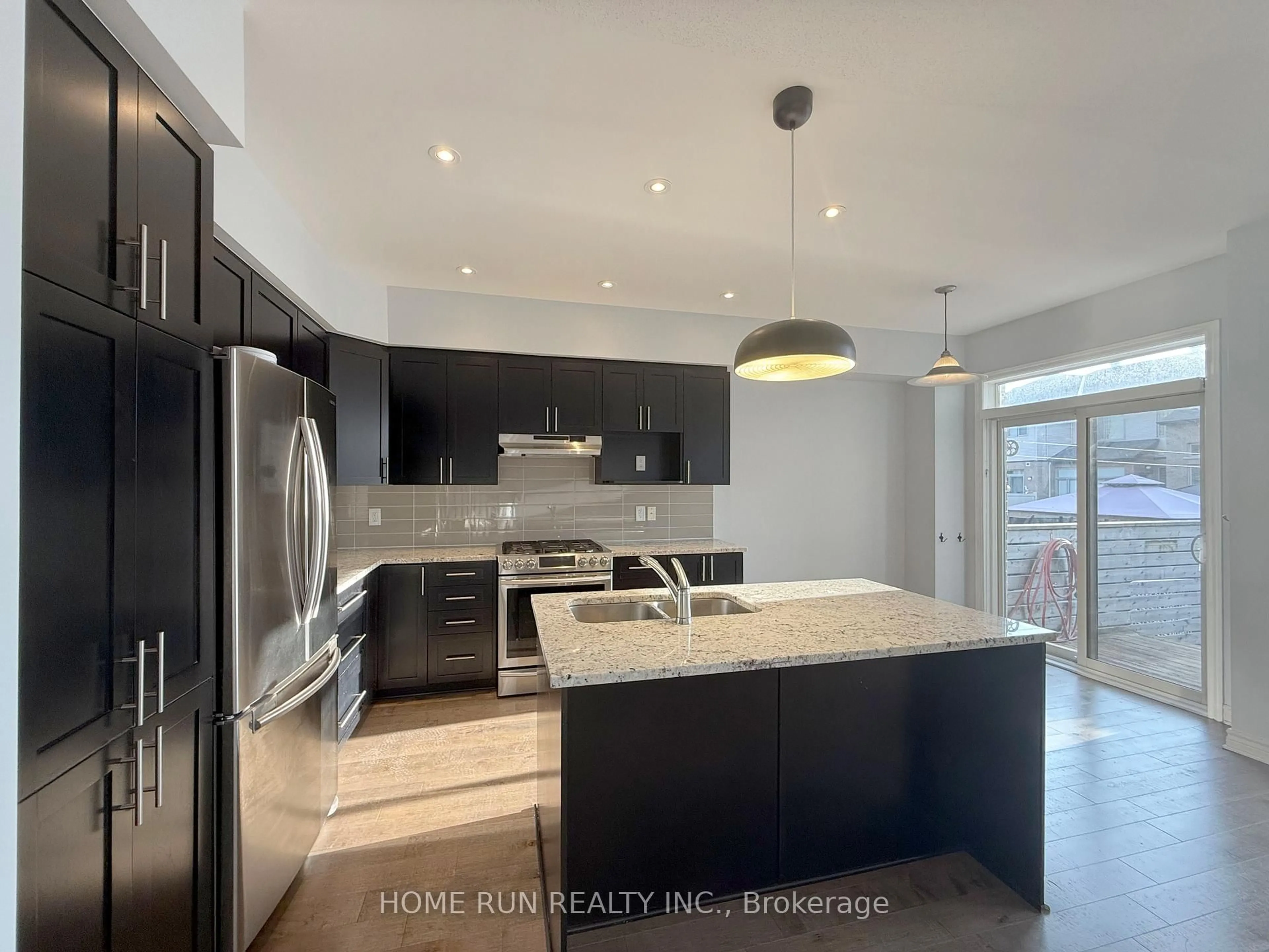 Contemporary kitchen, unknown for 781 BRIAN GOOD Ave, Ottawa Ontario K4M 0E3