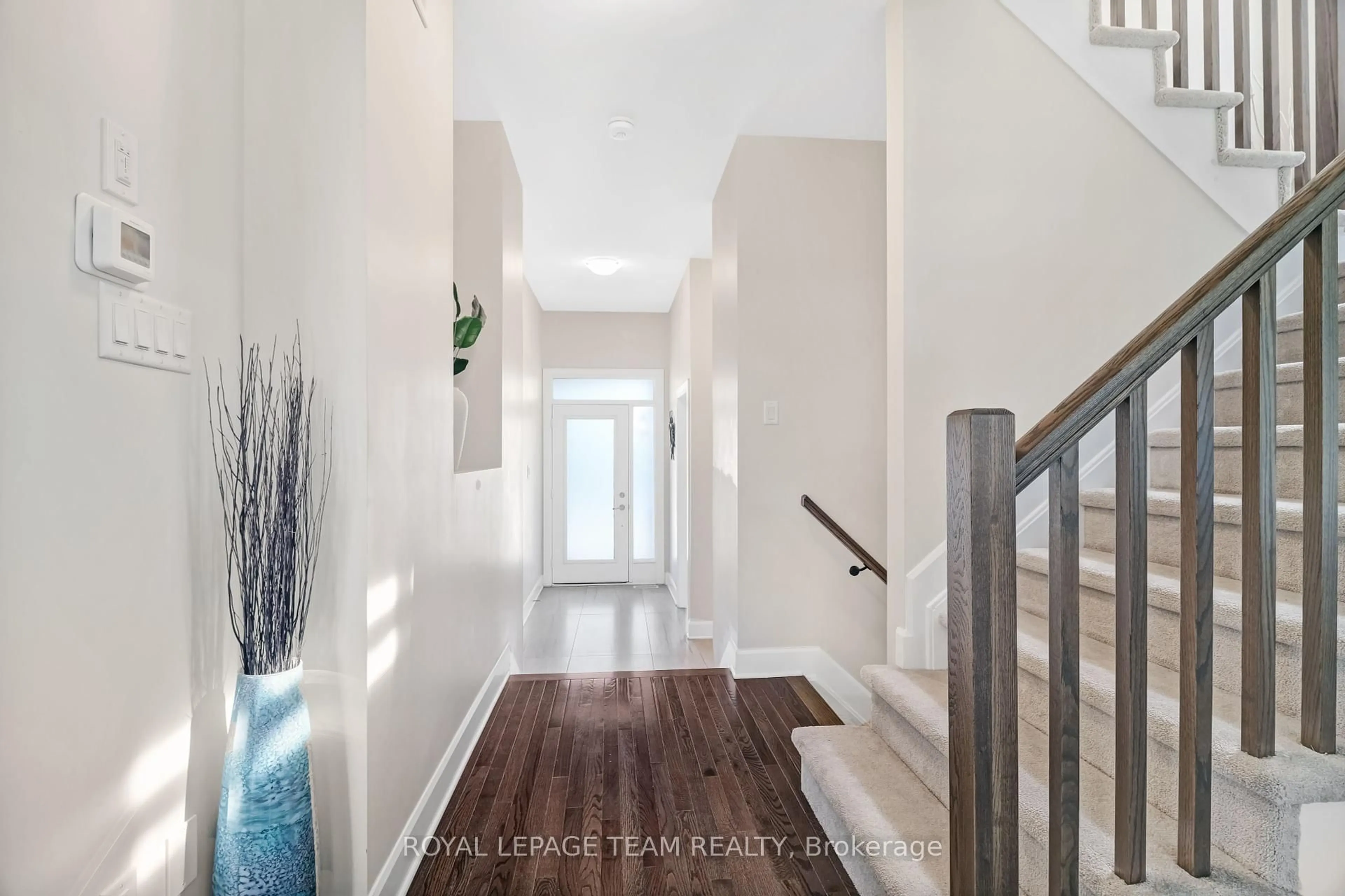 Indoor entryway for 51 Robertson Lane, Carleton Place Ontario K7C 0R5