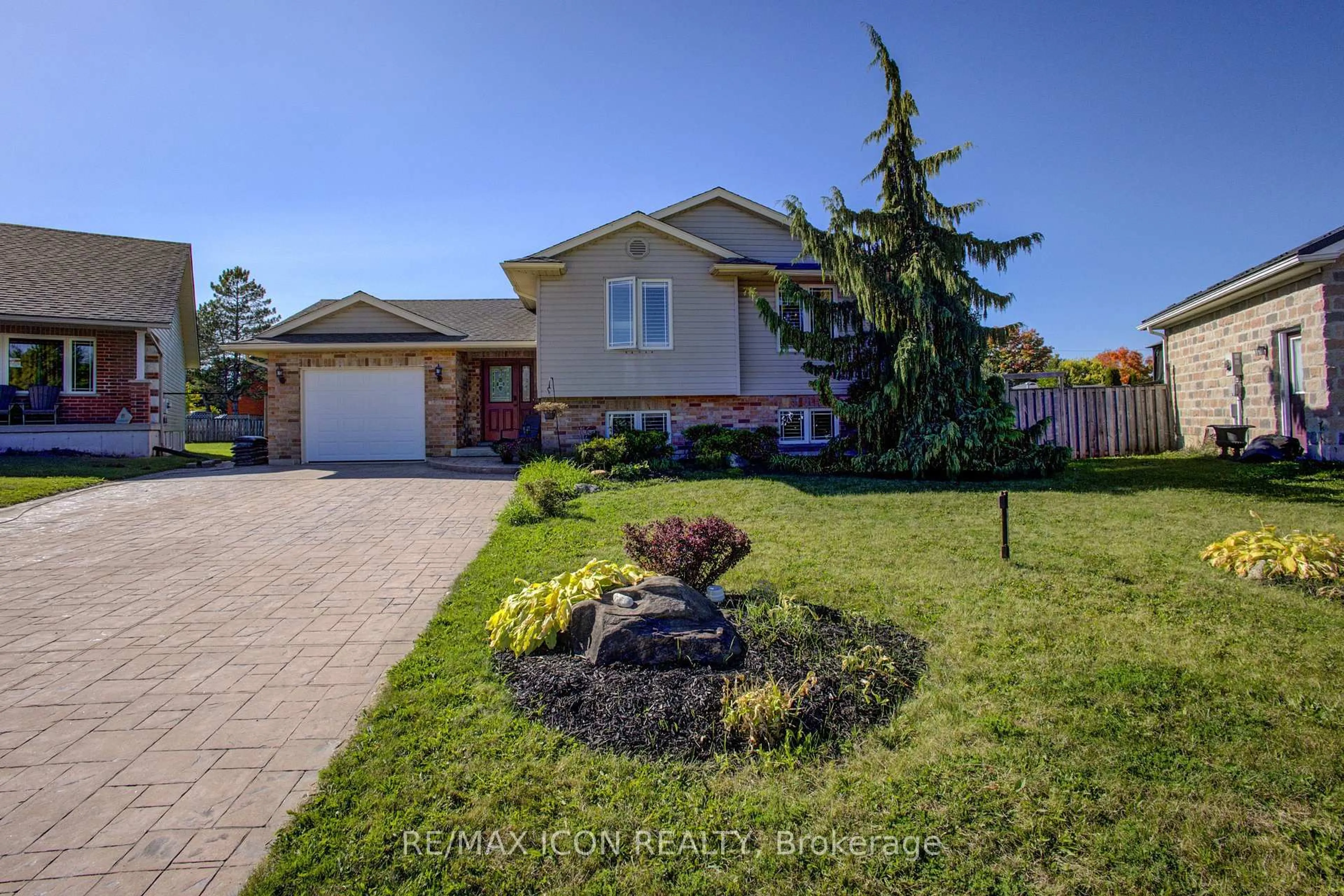 A pic from outside/outdoor area/front of a property/back of a property/a pic from drone, street for 105 Connery Rd, Wellington North Ontario N0G 2L2
