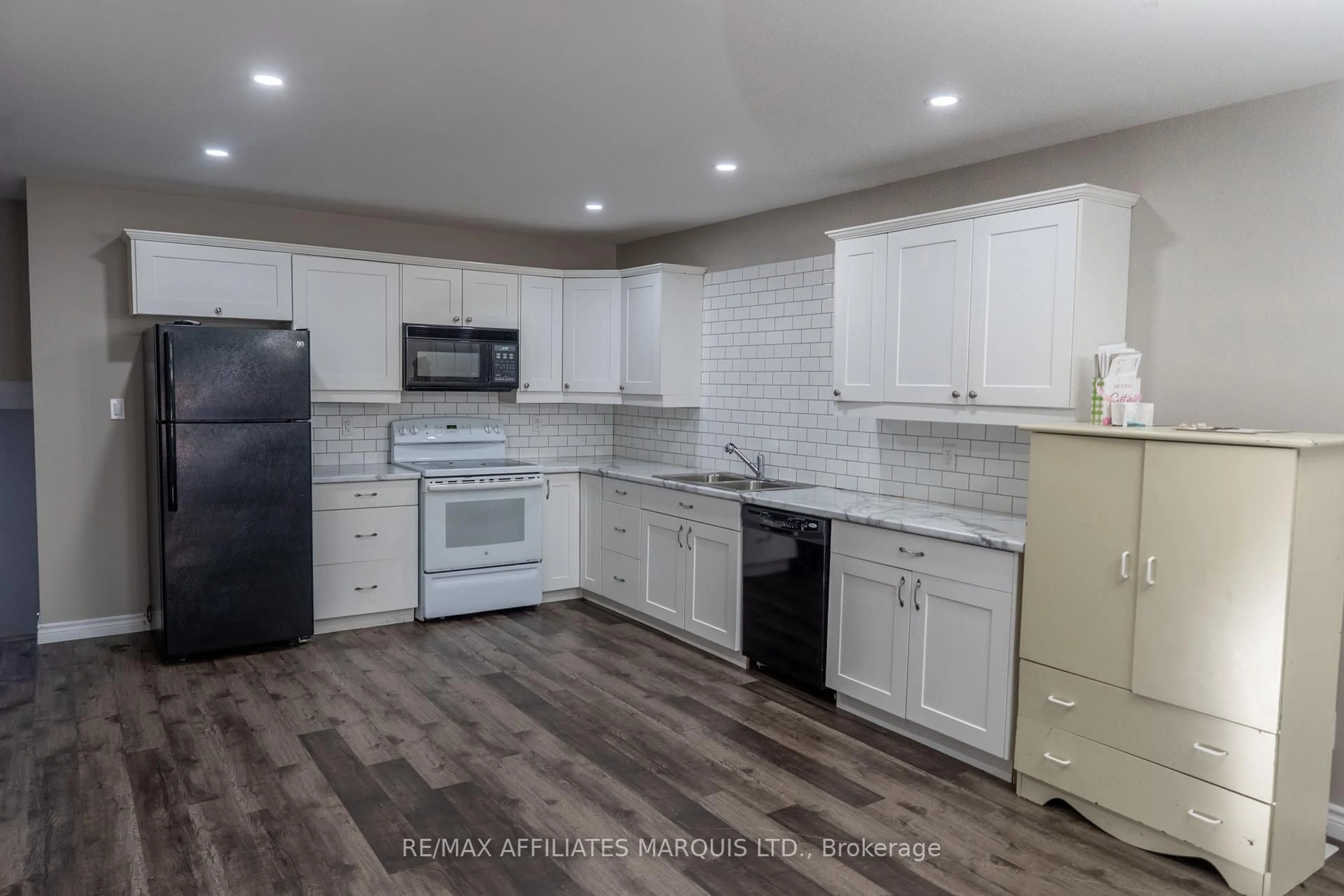 Unknown for 2302 Tollgate Rd, Cornwall Ontario K6H 5R6