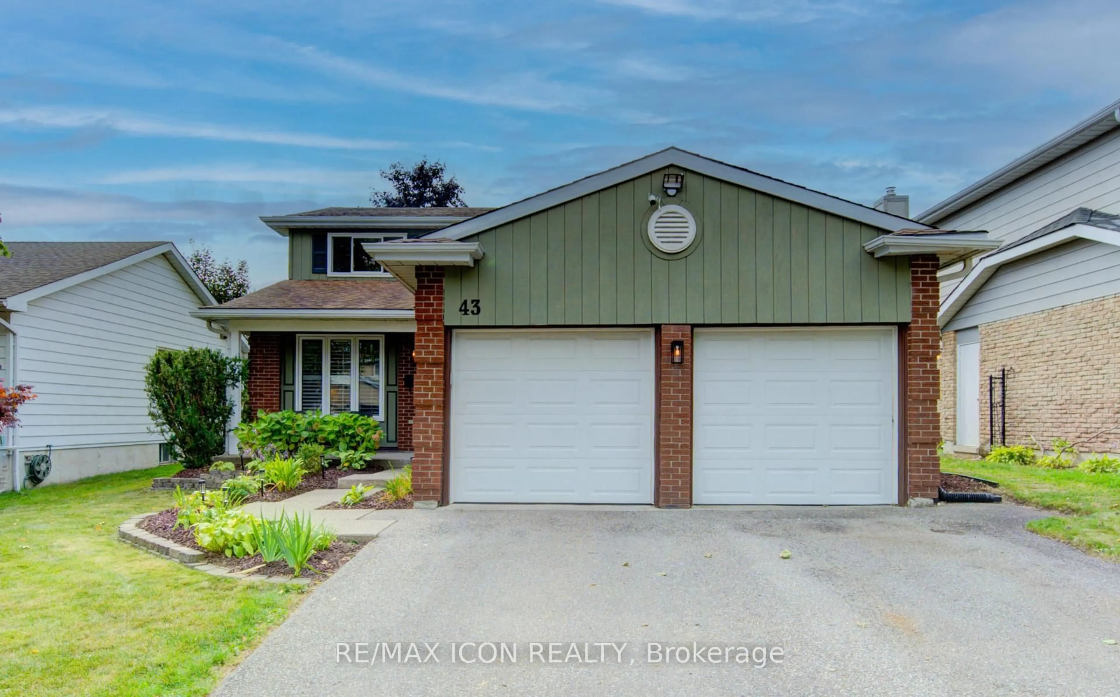 Home with brick exterior material, street for 43 Winding Way, Kitchener Ontario N2N 1M4