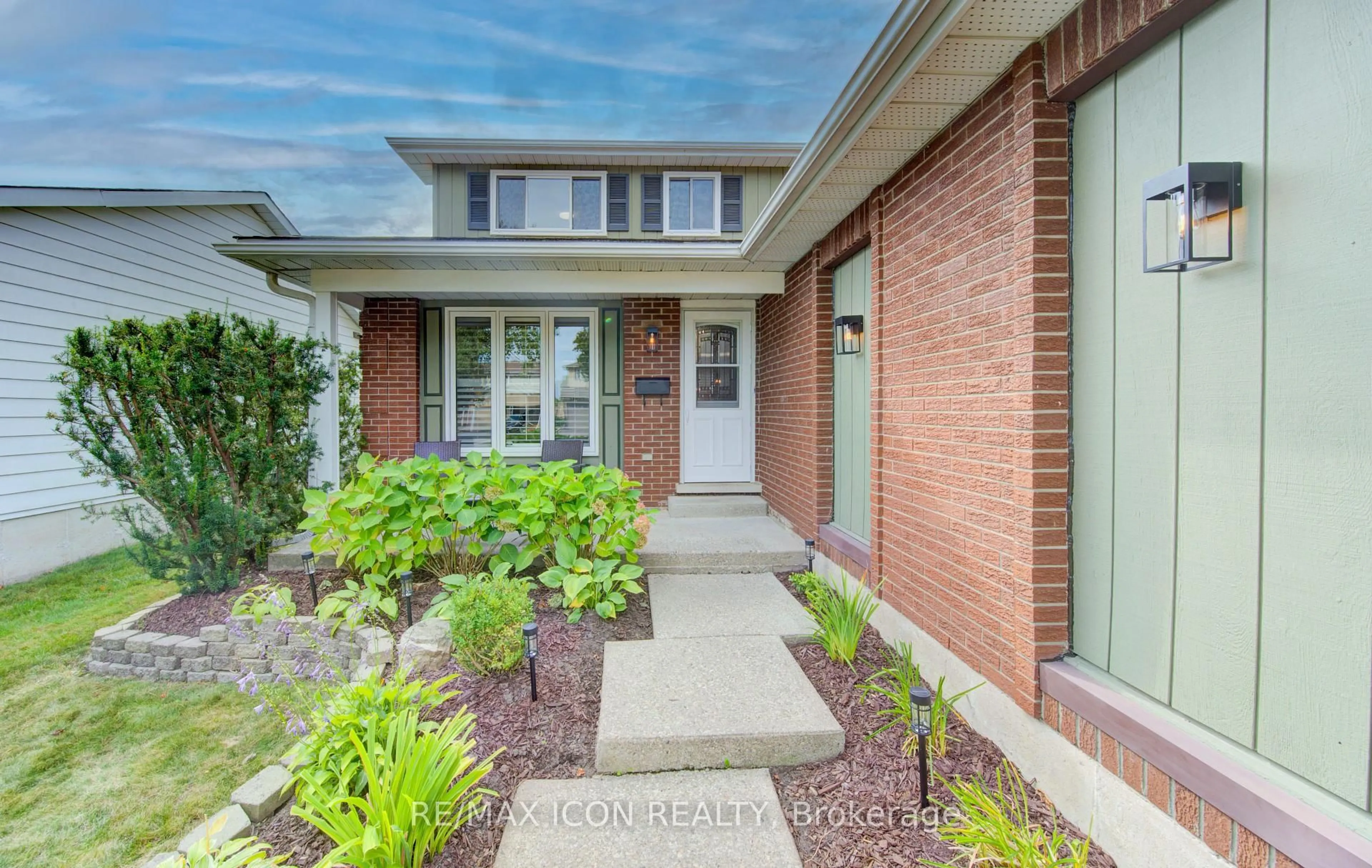 Home with brick exterior material, street for 43 Winding Way, Kitchener Ontario N2N 1M4