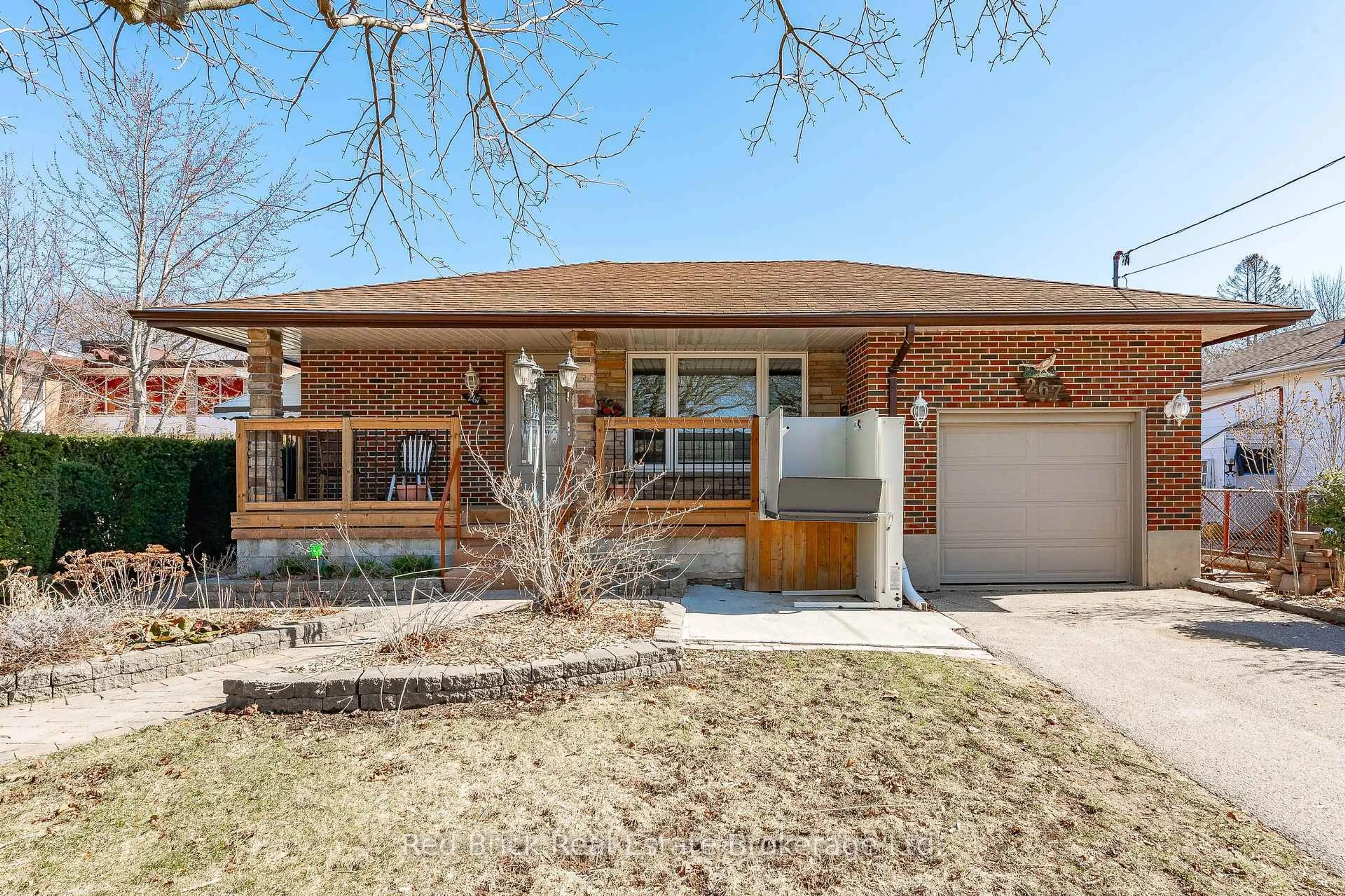 Home with brick exterior material, street for 267 Metcalfe St, Guelph Ontario N1E 4Y8