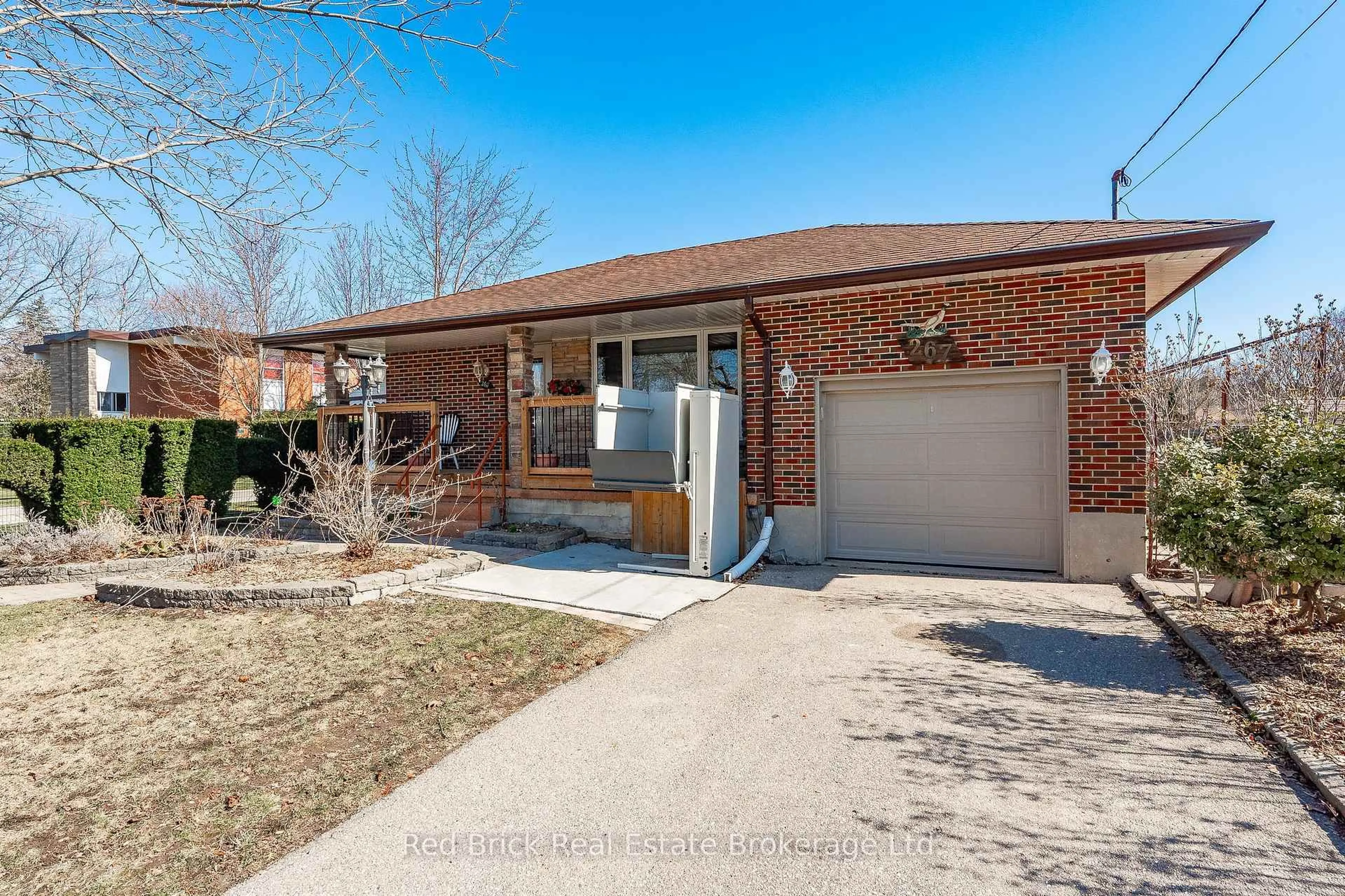 Home with brick exterior material, street for 267 Metcalfe St, Guelph Ontario N1E 4Y8