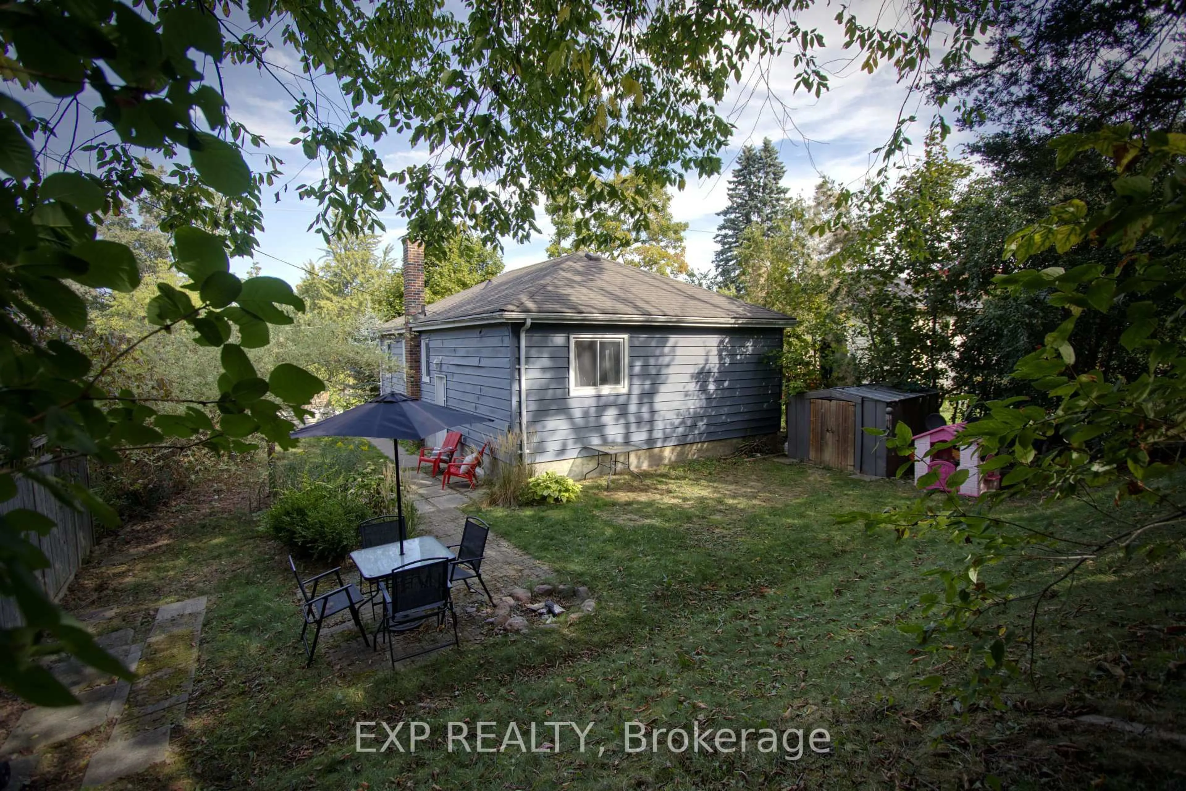 Shed for 349 EUCLID Ave, Peterborough Ontario K9H 1M7