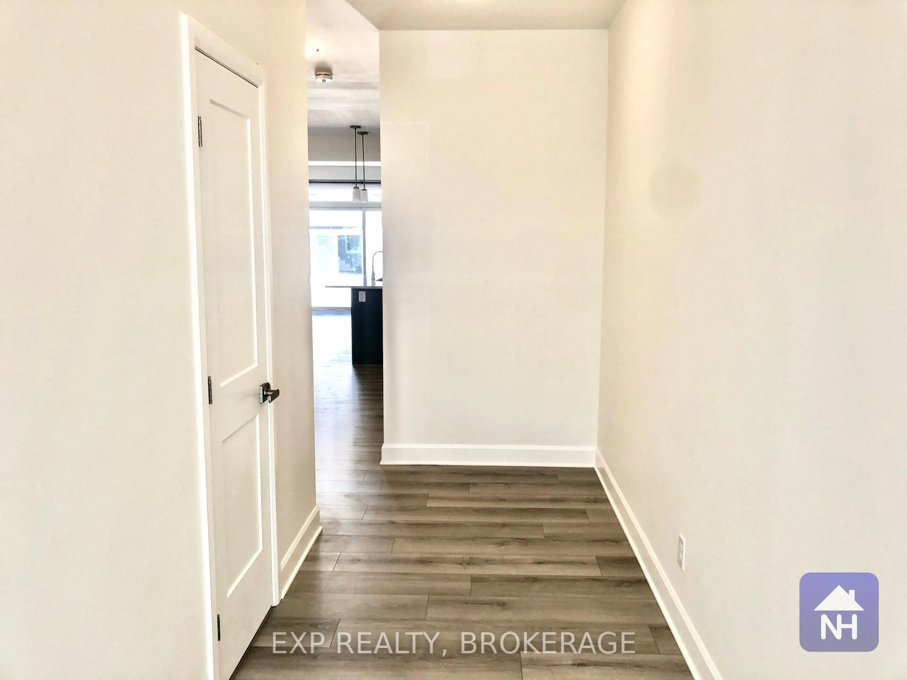 Indoor entryway for 1425 SUMMER St, Kingston Ontario K7K 0H9