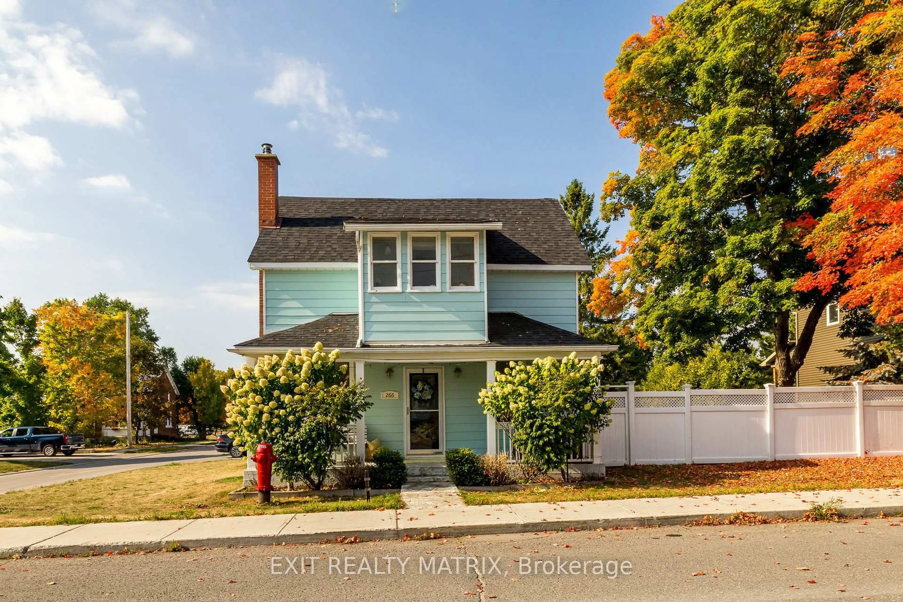 Home with vinyl exterior material, street for 266 Ann St, Almonte Ontario K0A 1A0