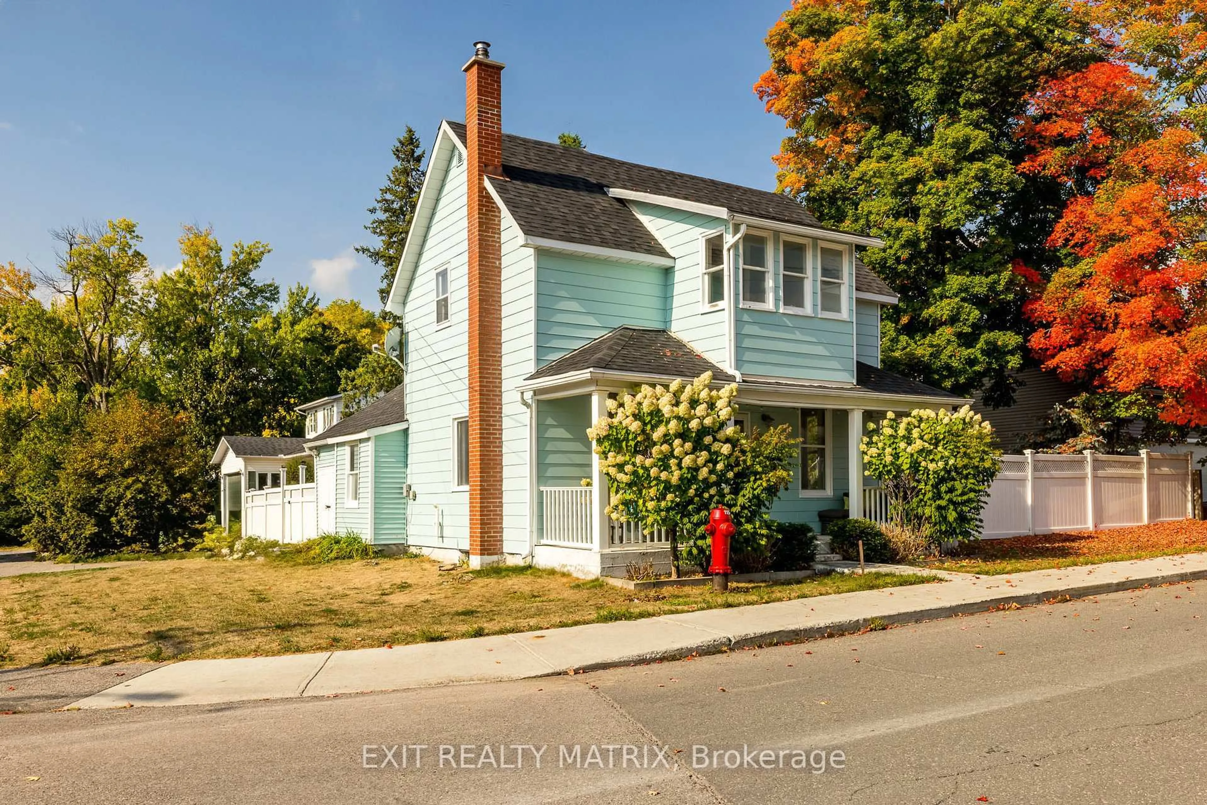 Home with vinyl exterior material, street for 266 Ann St, Almonte Ontario K0A 1A0