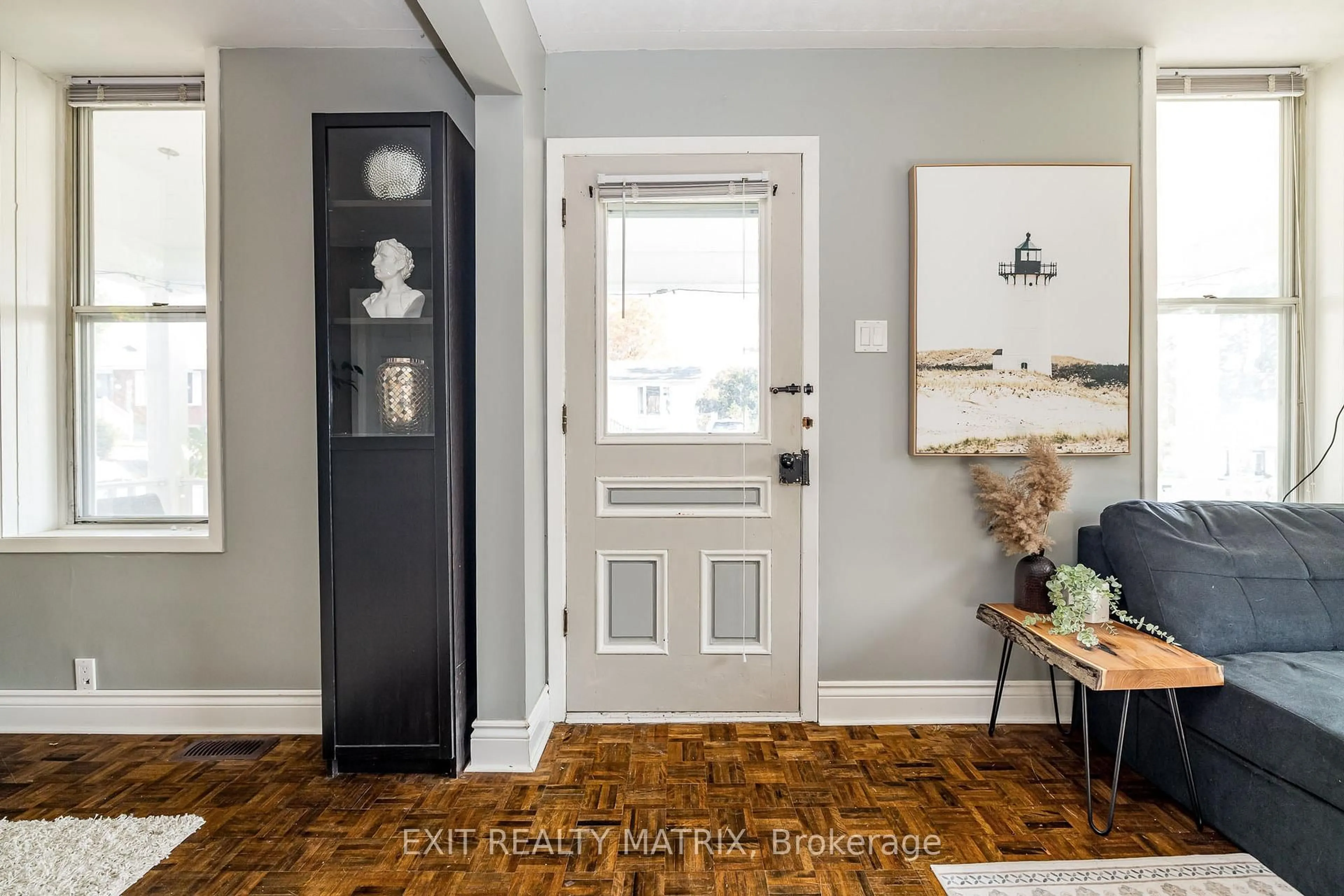 Indoor entryway for 266 Ann St, Almonte Ontario K0A 1A0