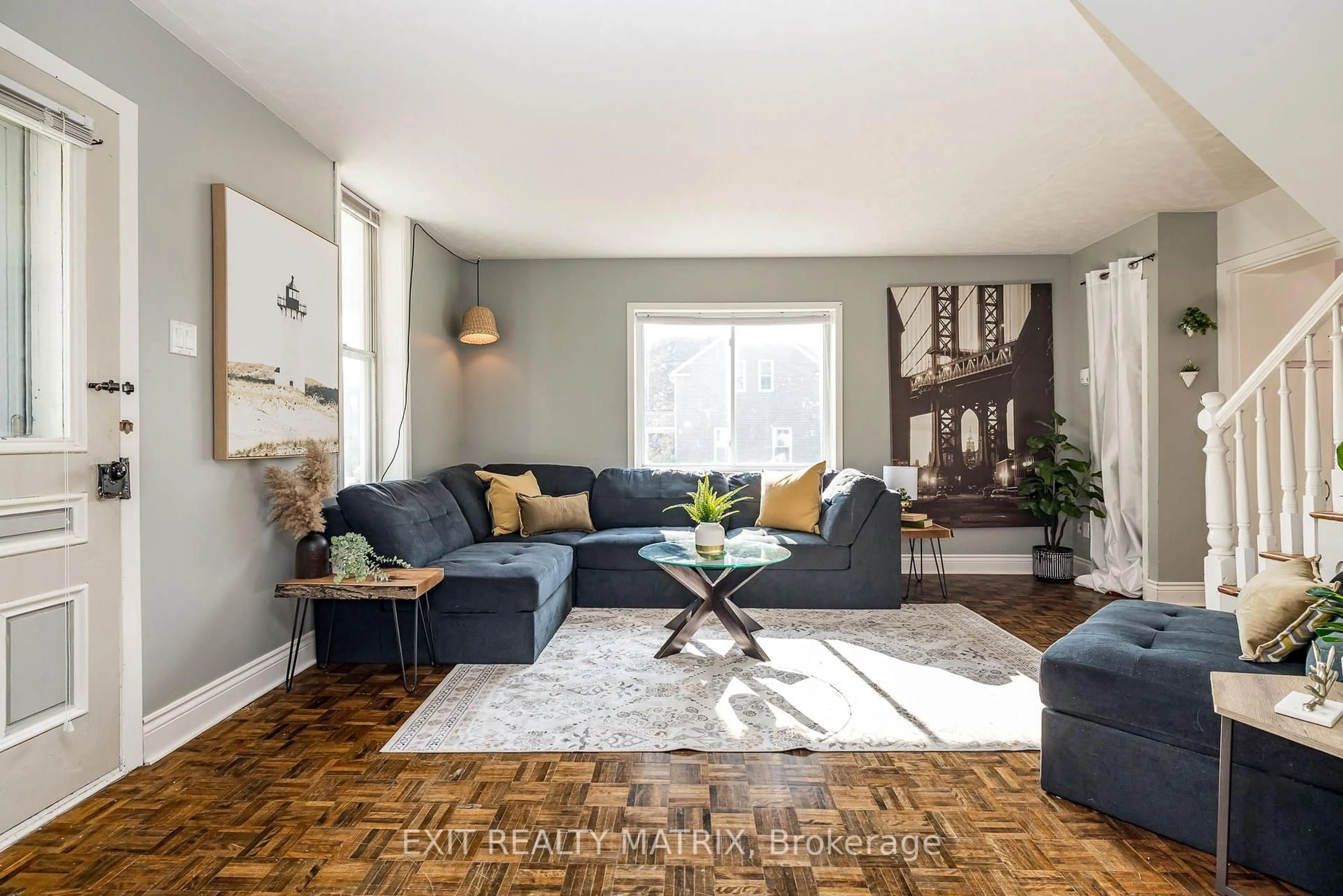 Living room with furniture, unknown for 266 Ann St, Almonte Ontario K0A 1A0