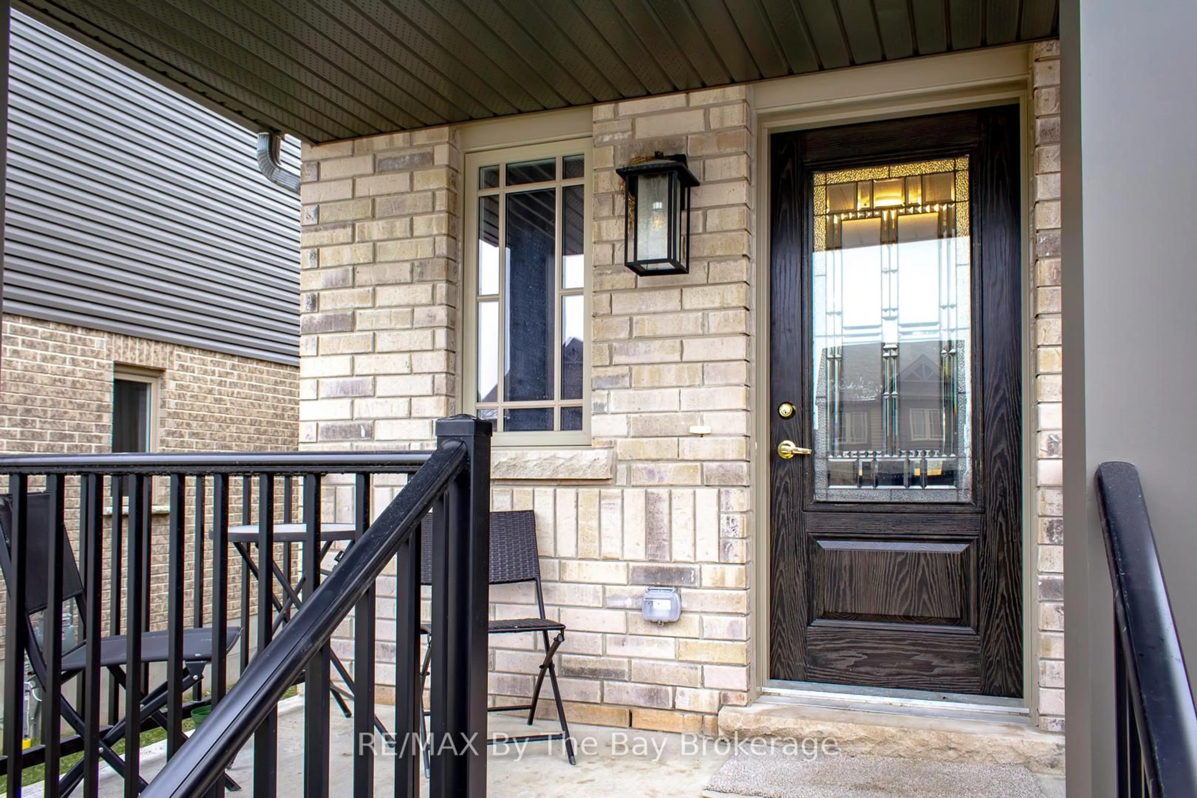 Indoor entryway for 131 Stonebrook Way, Grey Highlands Ontario N0C 1H0