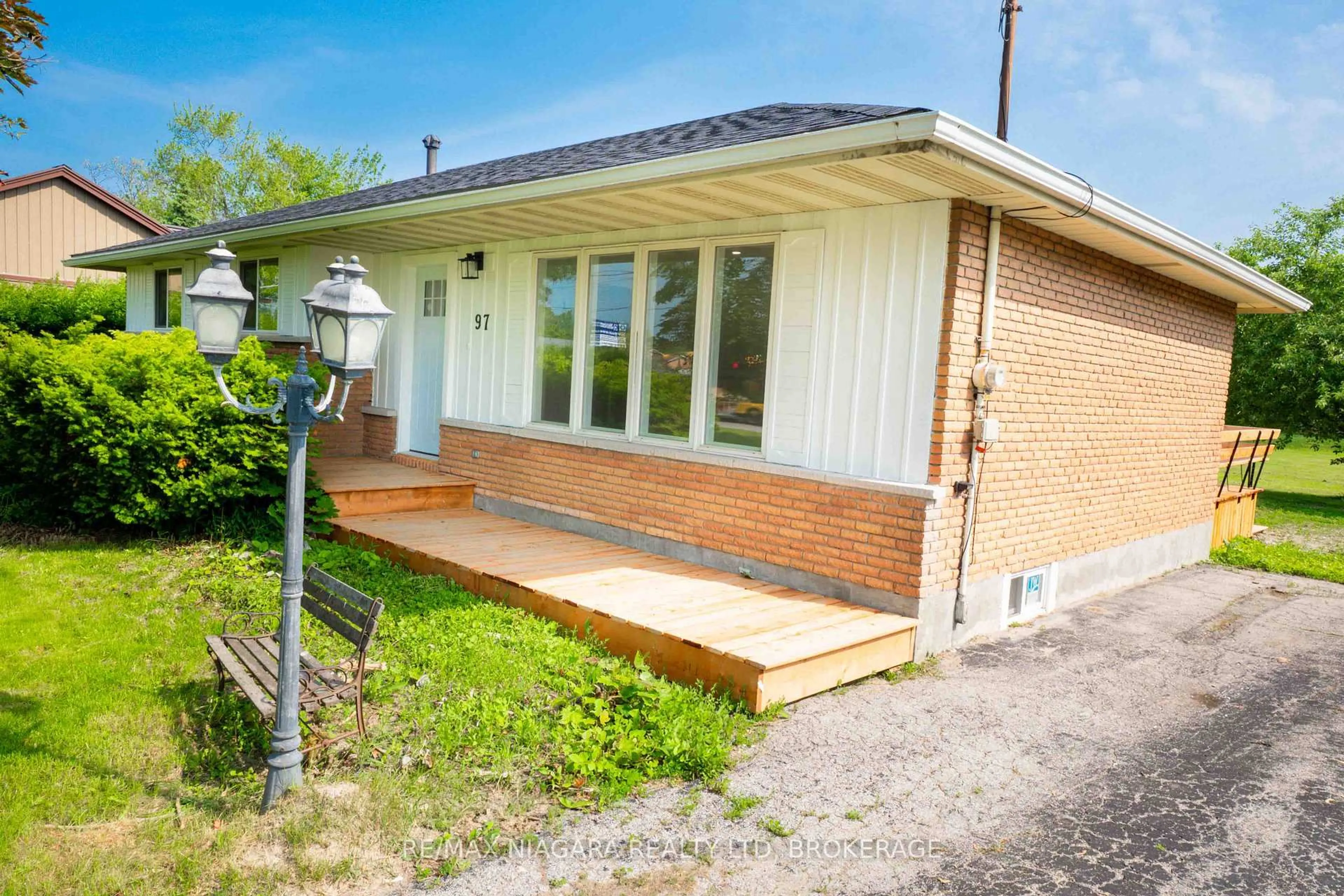 Home with brick exterior material, street for 97 King St St, Haldimand Ontario N0A 1H0