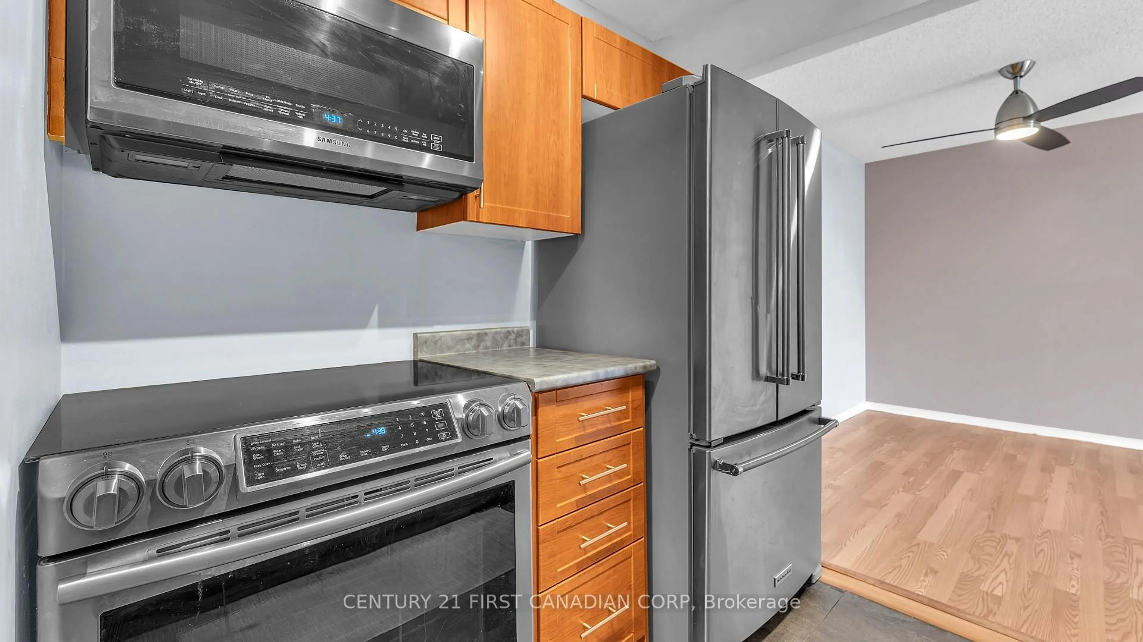 Standard kitchen, unknown for 739 Deveron Cres #203, London South Ontario N5Z 4Y1