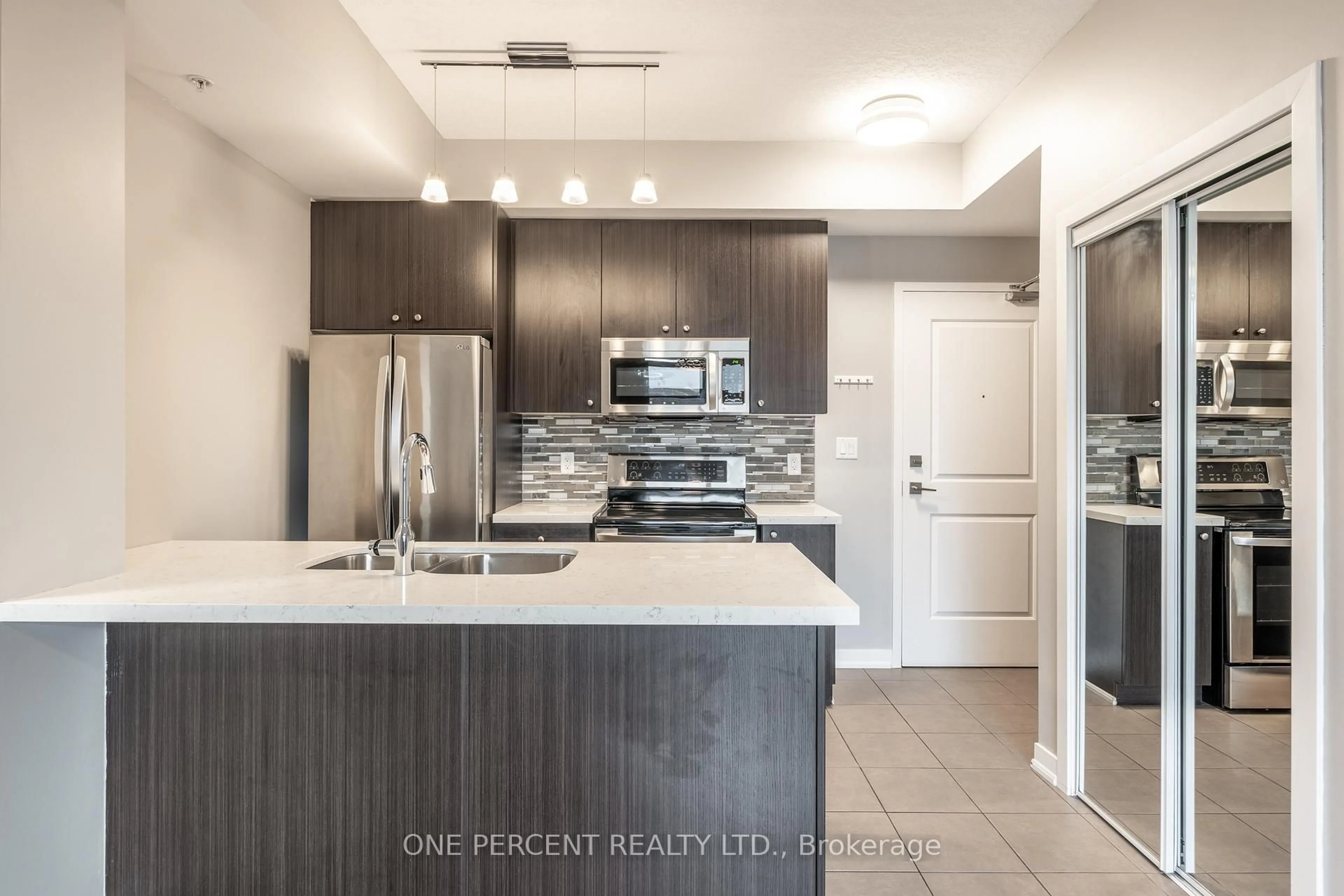 Open concept kitchen, unknown for 85 Robinson St #304, Hamilton Ontario L8P 0B9