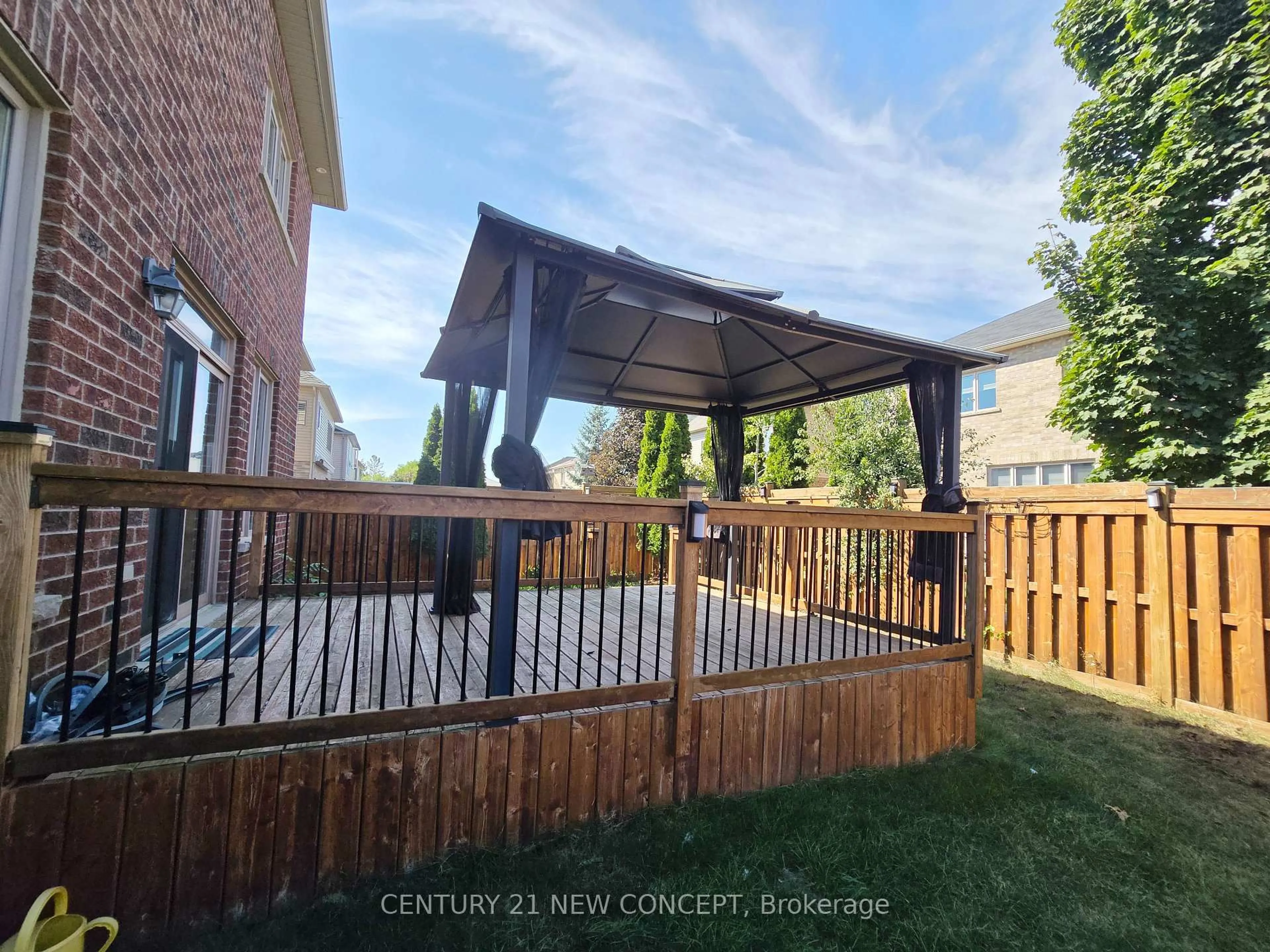 Patio, unknown for 548 Wasaga Cres, Waterloo Ontario N2V 2Y7