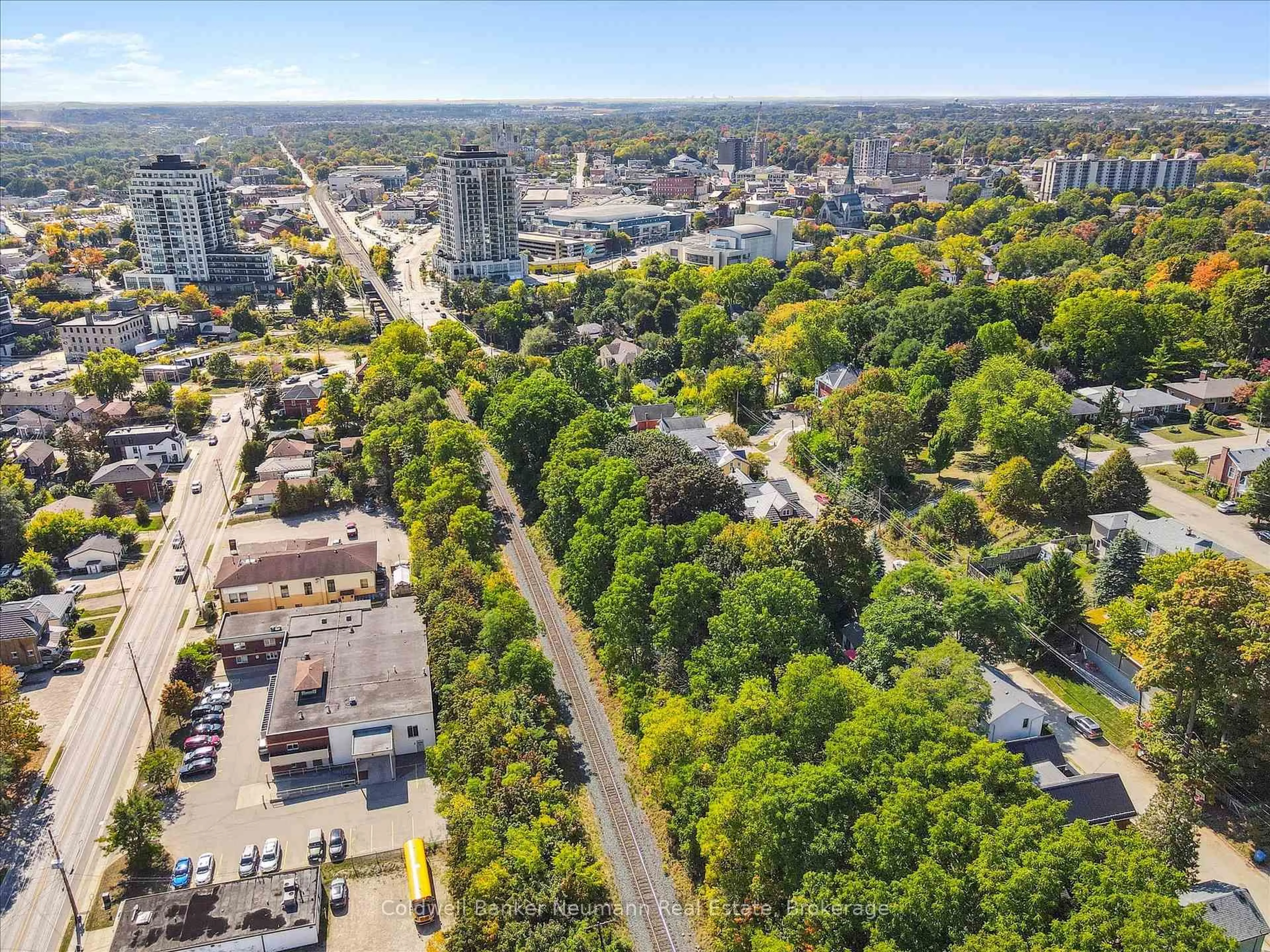 A pic from outside/outdoor area/front of a property/back of a property/a pic from drone, street for 67 Grove St, Guelph Ontario N1E 2W6