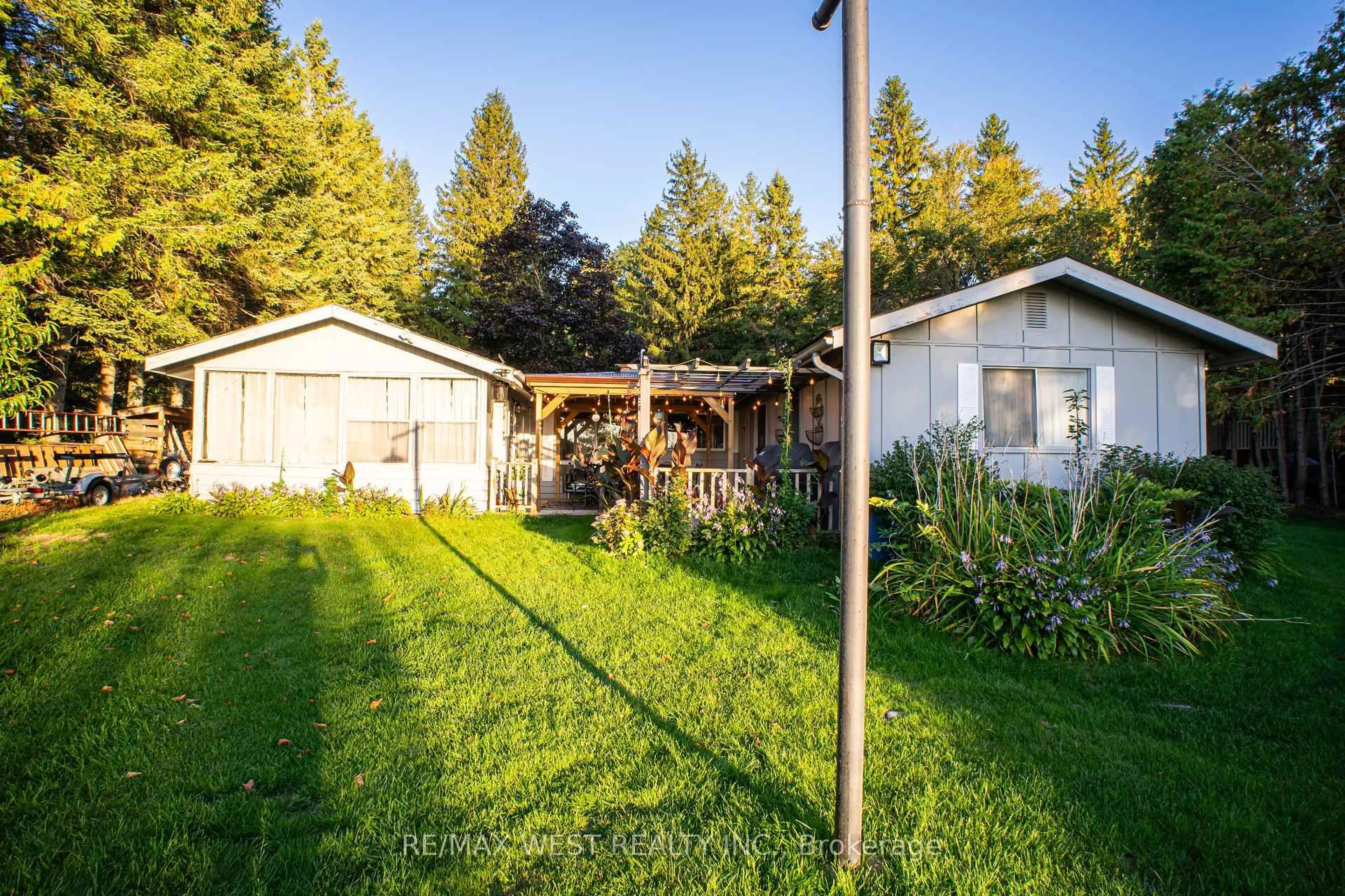 Unknown for 1392 Island View Dr, Selwyn Ontario K0L 1T0