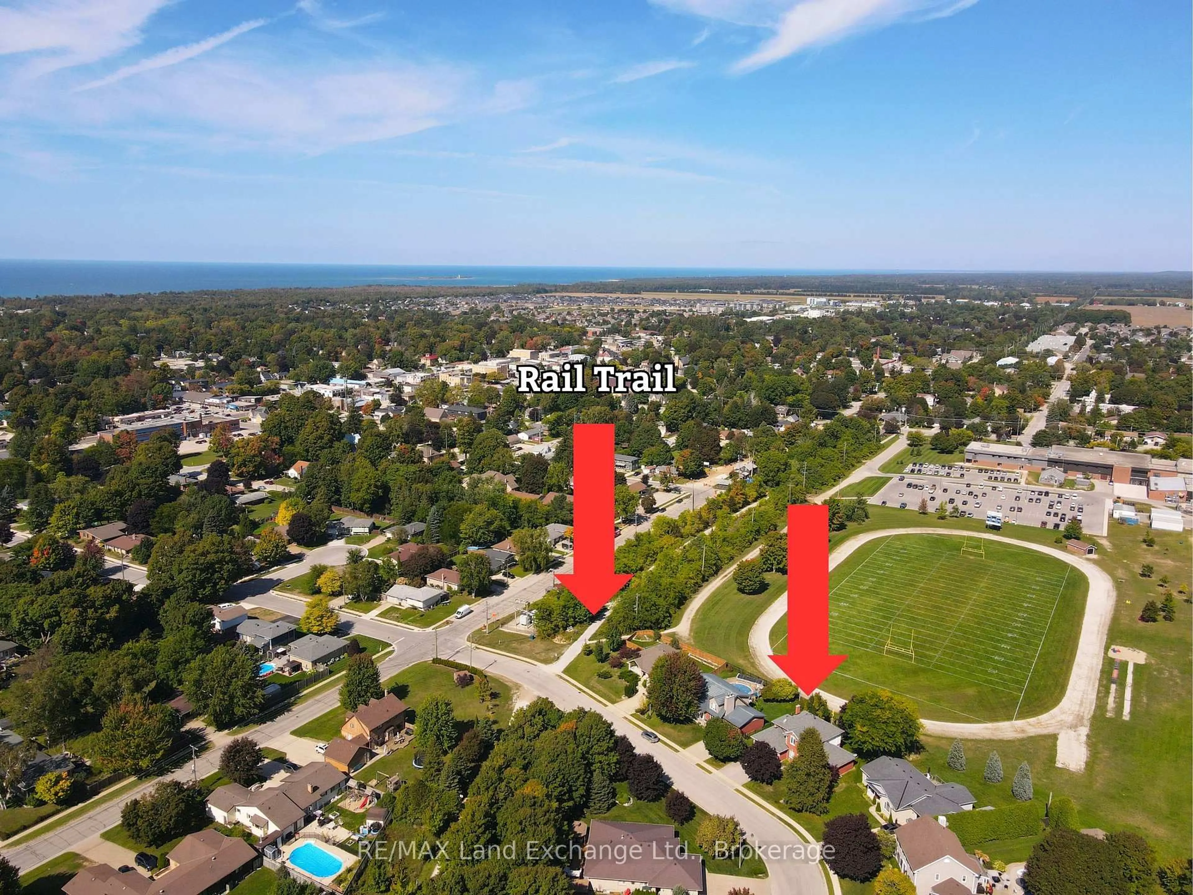 A pic from outside/outdoor area/front of a property/back of a property/a pic from drone, water/lake/river/ocean view for 737 Louis St, Saugeen Shores Ontario N0H 2C4