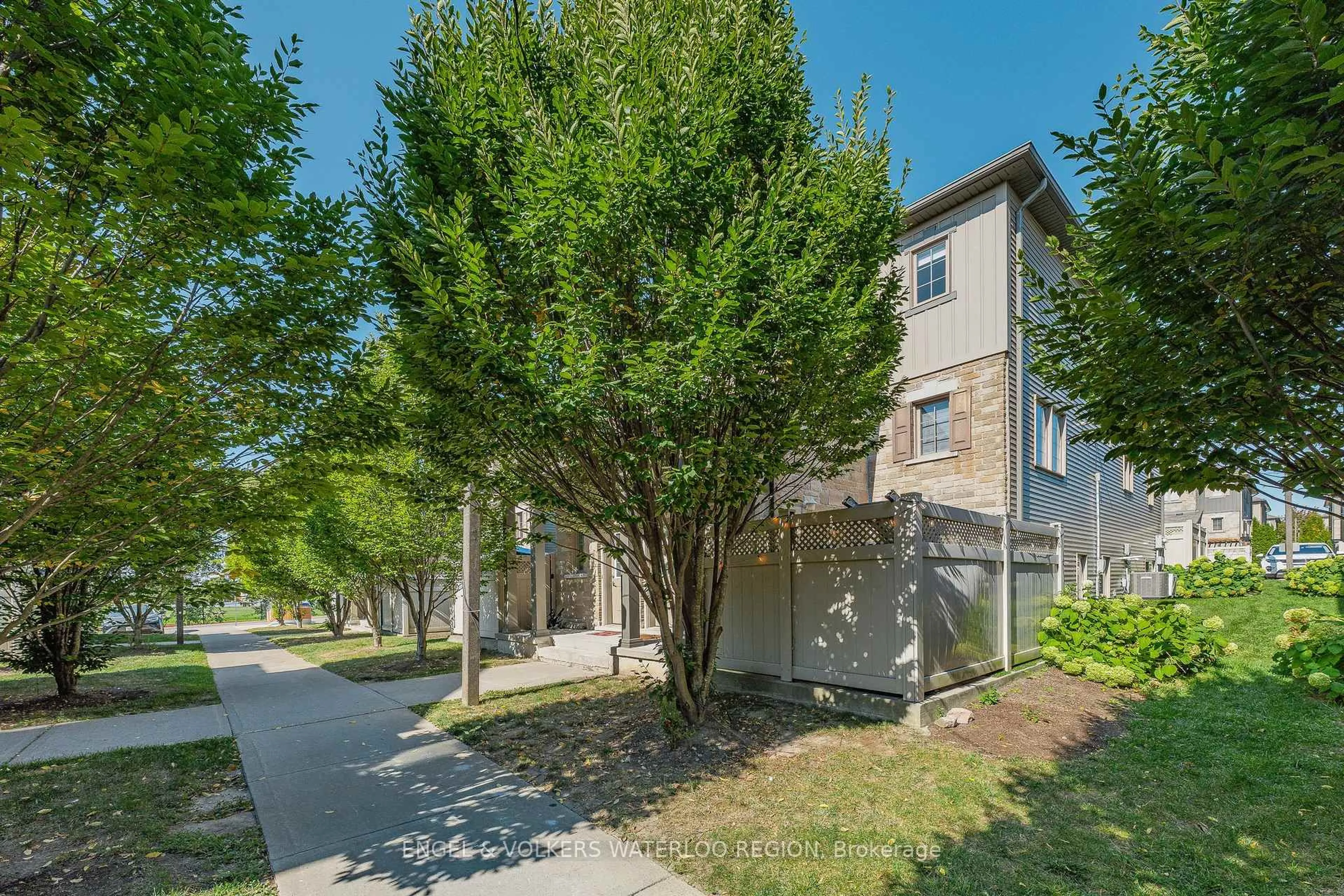 A pic from outside/outdoor area/front of a property/back of a property/a pic from drone, street for 931 Glasgow St #24A, Kitchener Ontario N2N 0B6