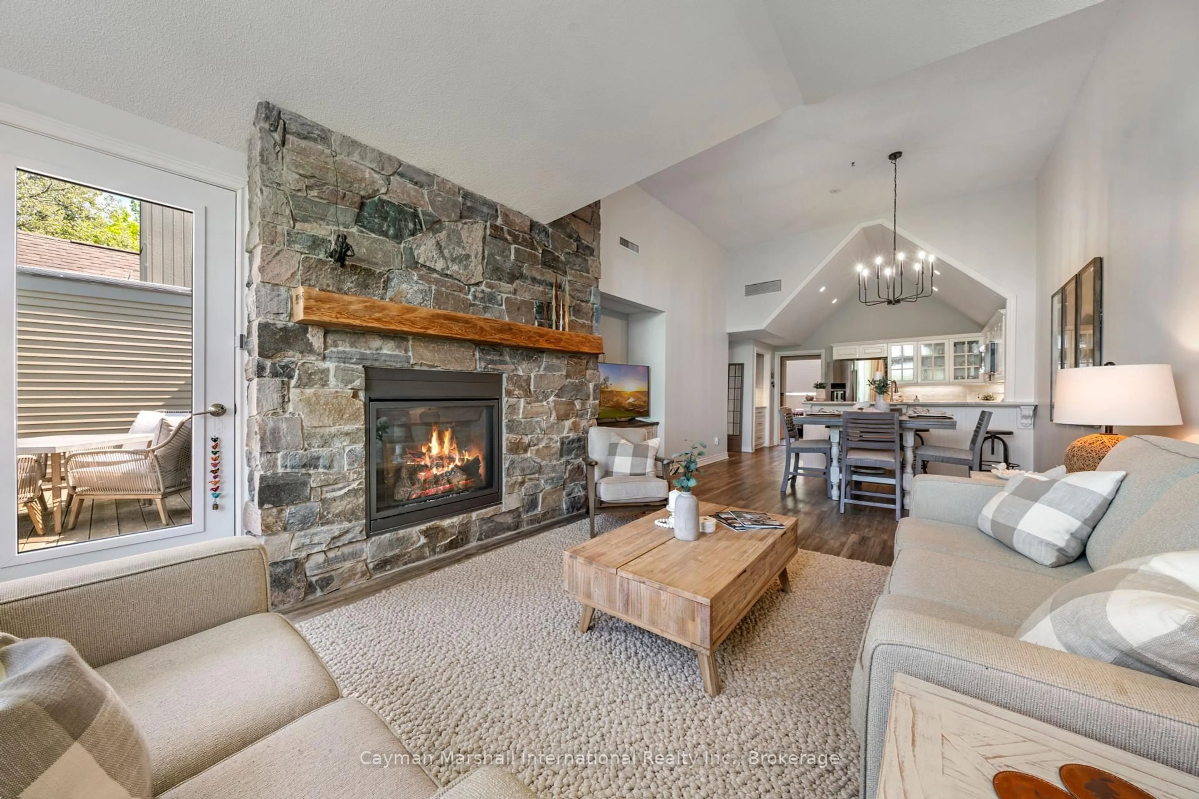 Living room with furniture, unknown for 2531 Grandview Forest Glen Dr #Unit 531, Huntsville Ontario P1H 1B3