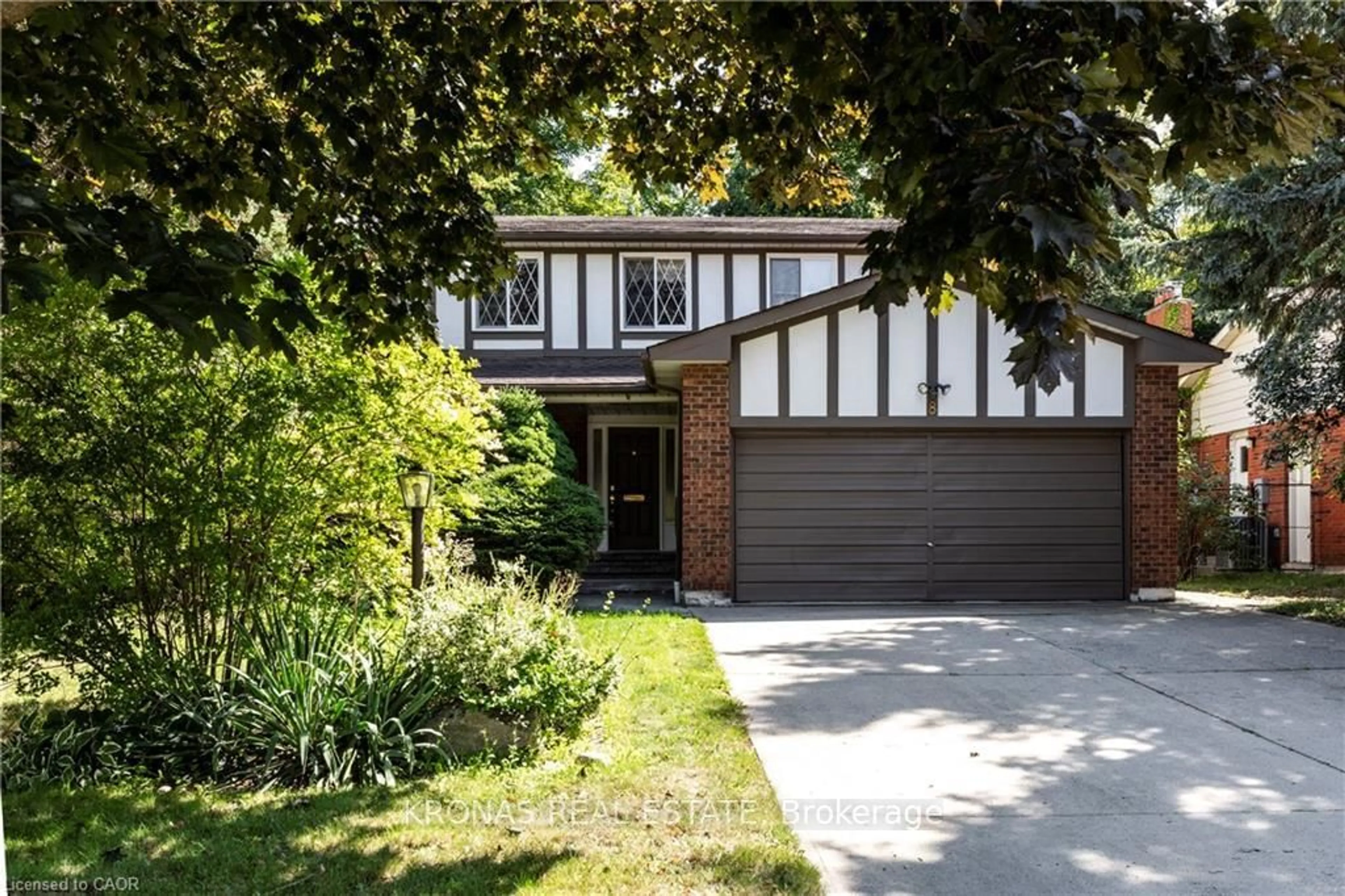 Home with brick exterior material, street for 8 Jerome Park Dr, Hamilton Ontario L9H 6H2