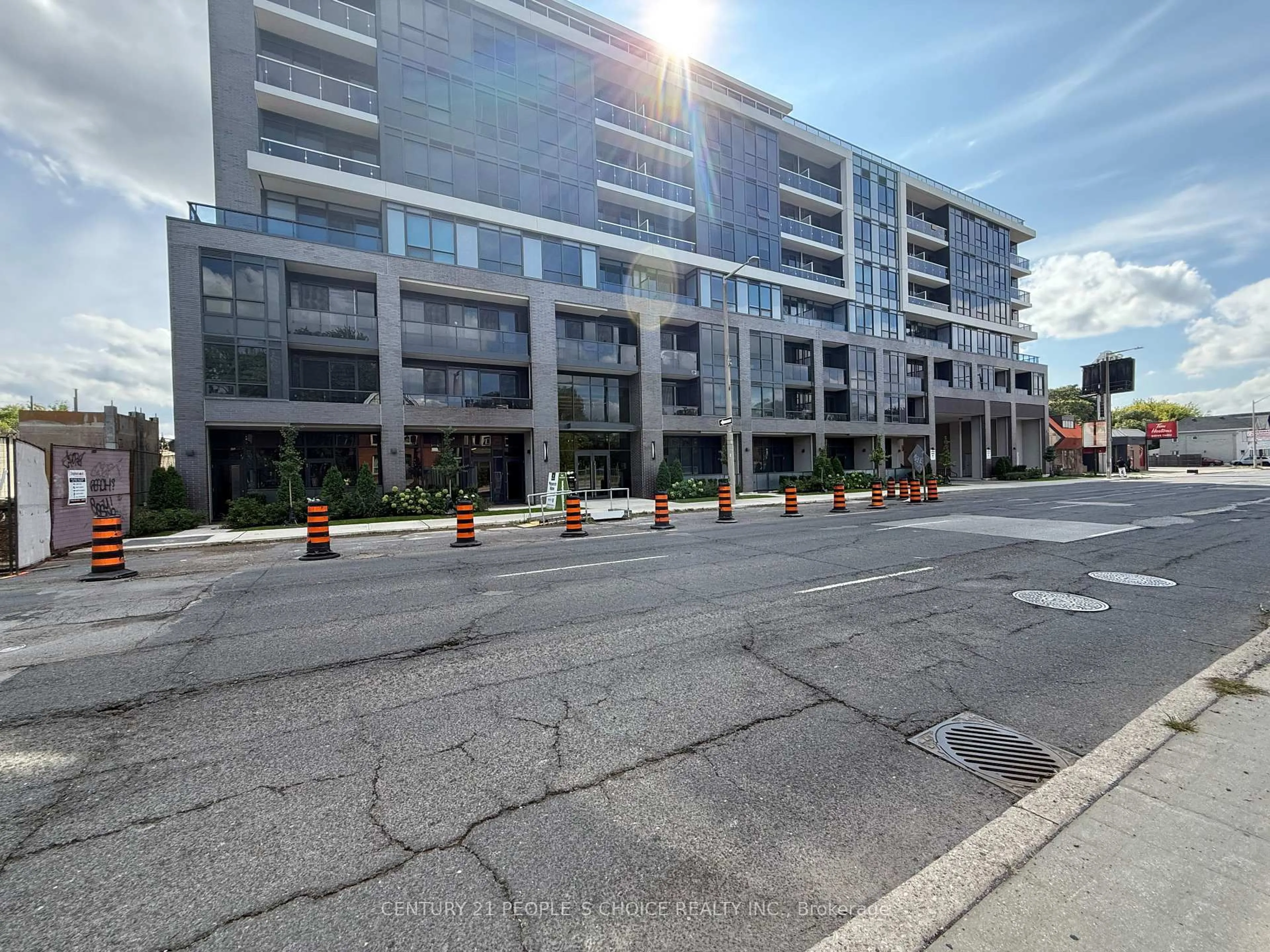Unknown for 415 Main St #302, Hamilton Ontario L8P 0C9