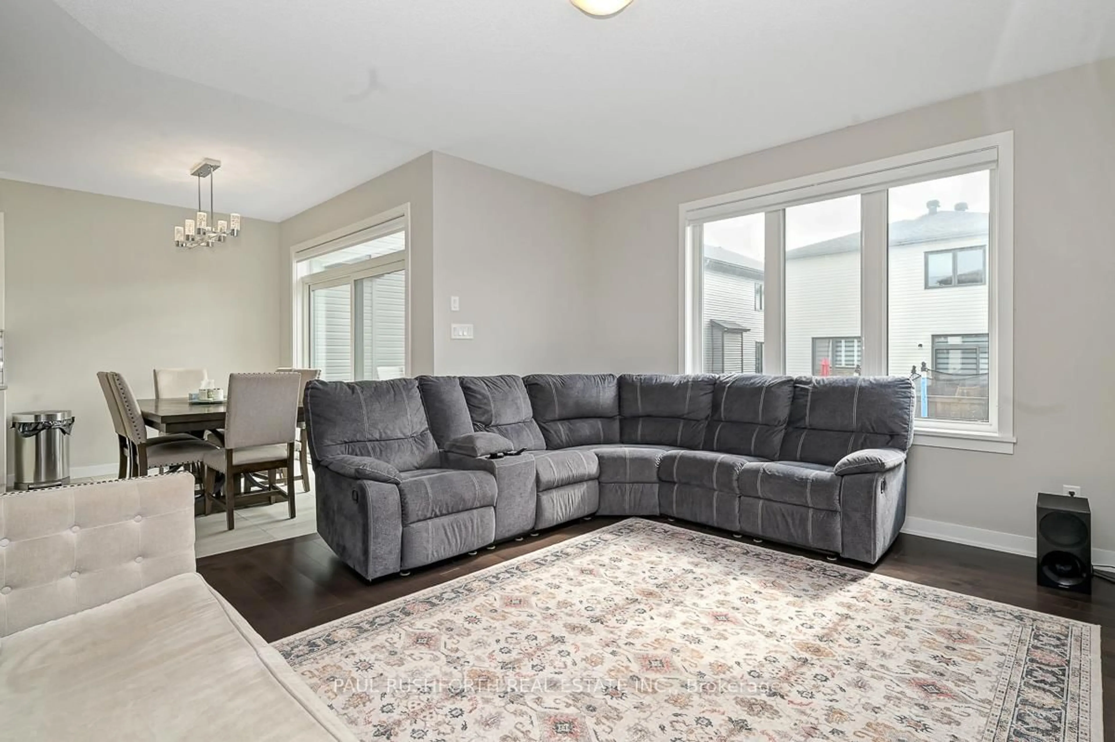 Living room with furniture, unknown for 843 Sendero Way, Ottawa Ontario K2S 2W9