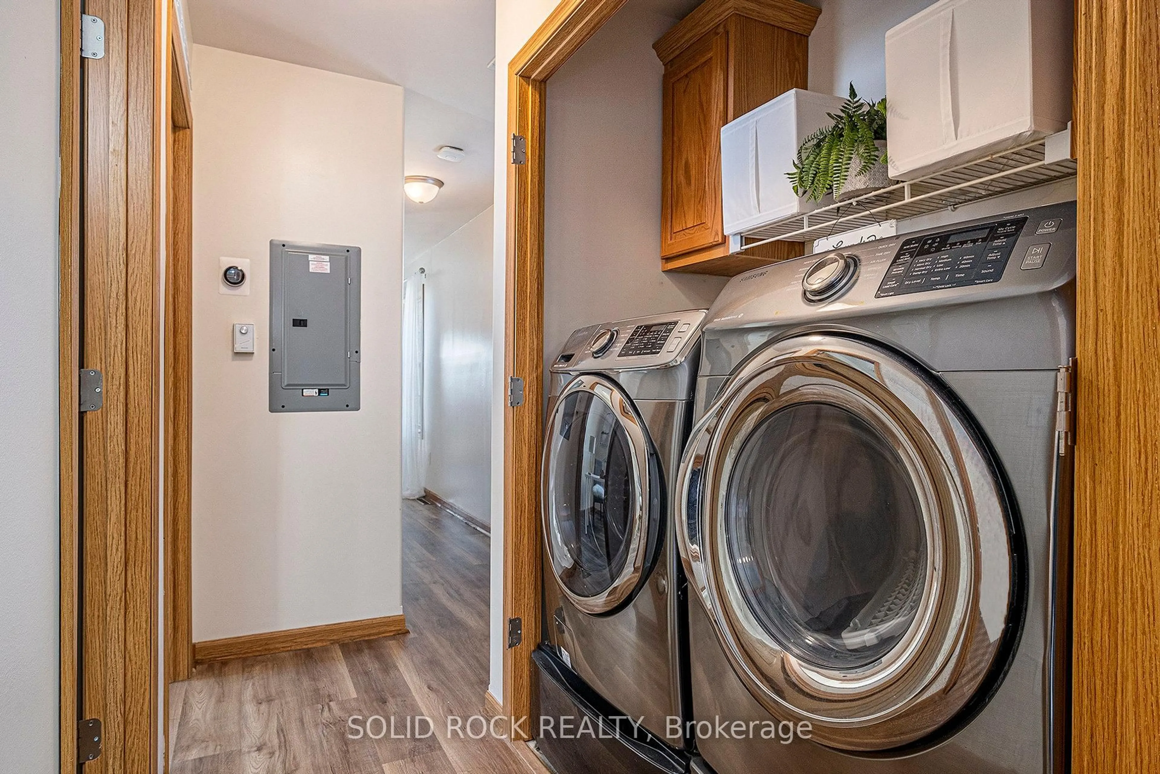 Laundry room for 65 Vanier Rd, Ottawa Ontario K2H 7P6