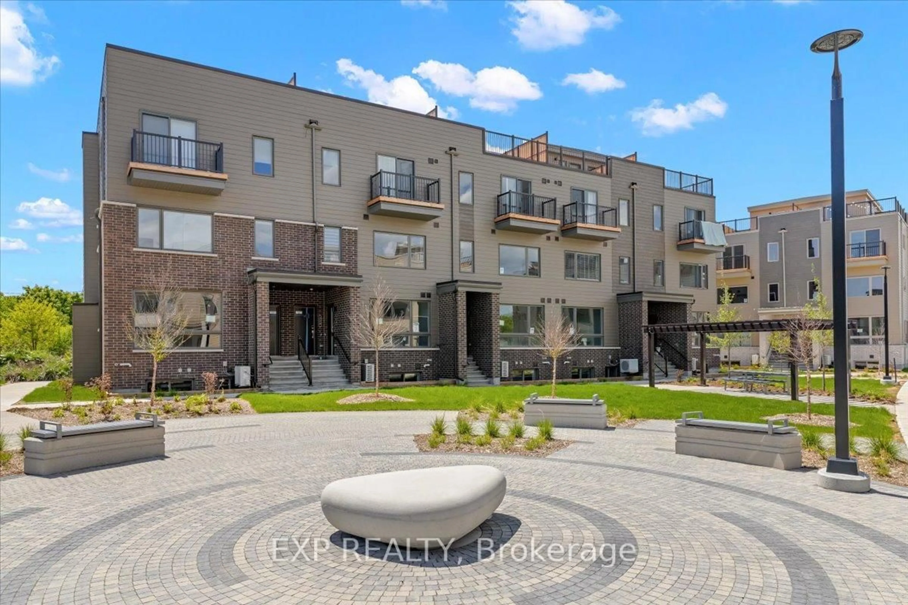 Patio, street for 214 Mishi Private, Ottawa Ontario K1K 0P2