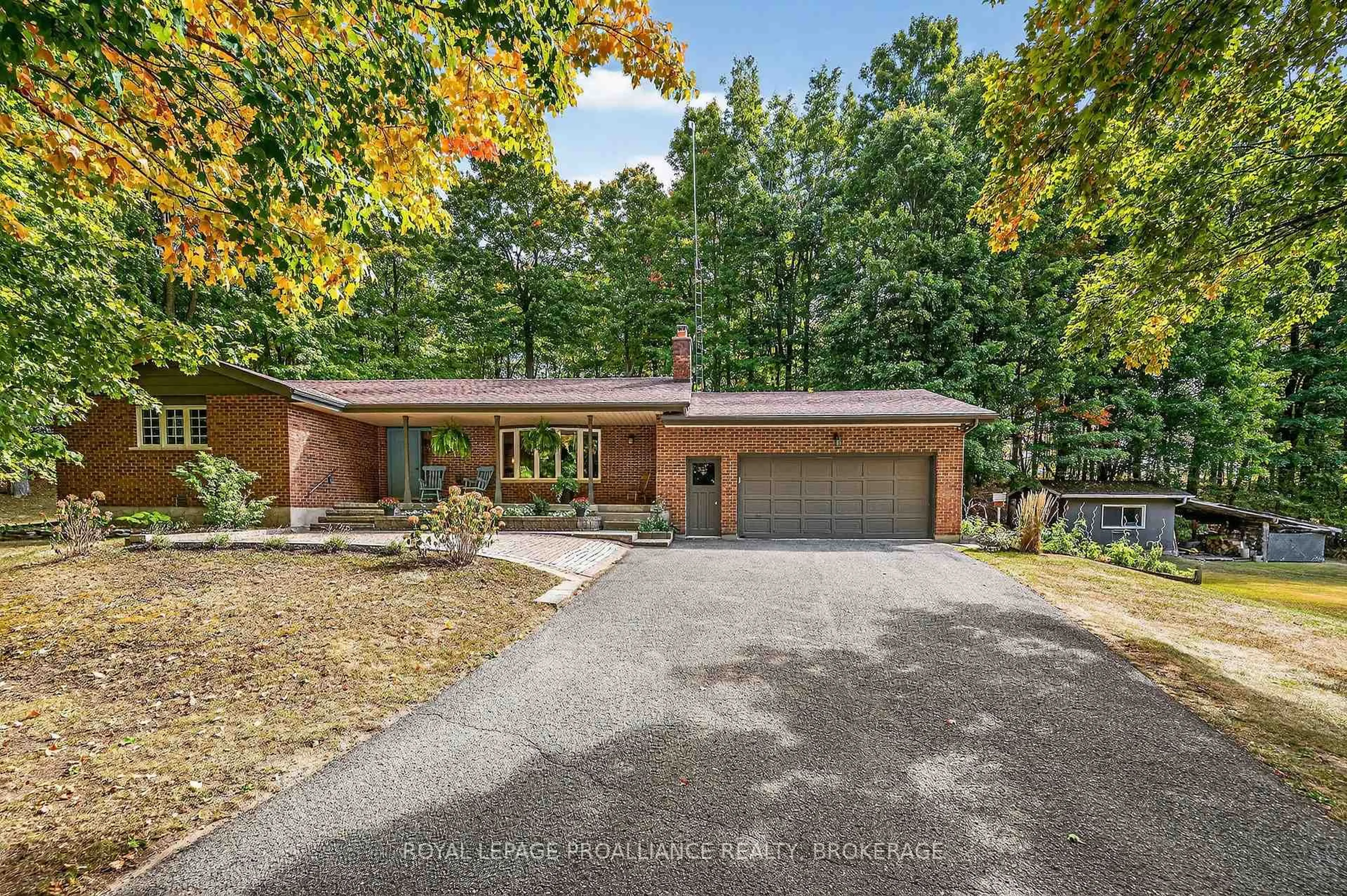 Home with brick exterior material, unknown for 1445 Rickards Rd, Perth Road Ontario K0H 2L0