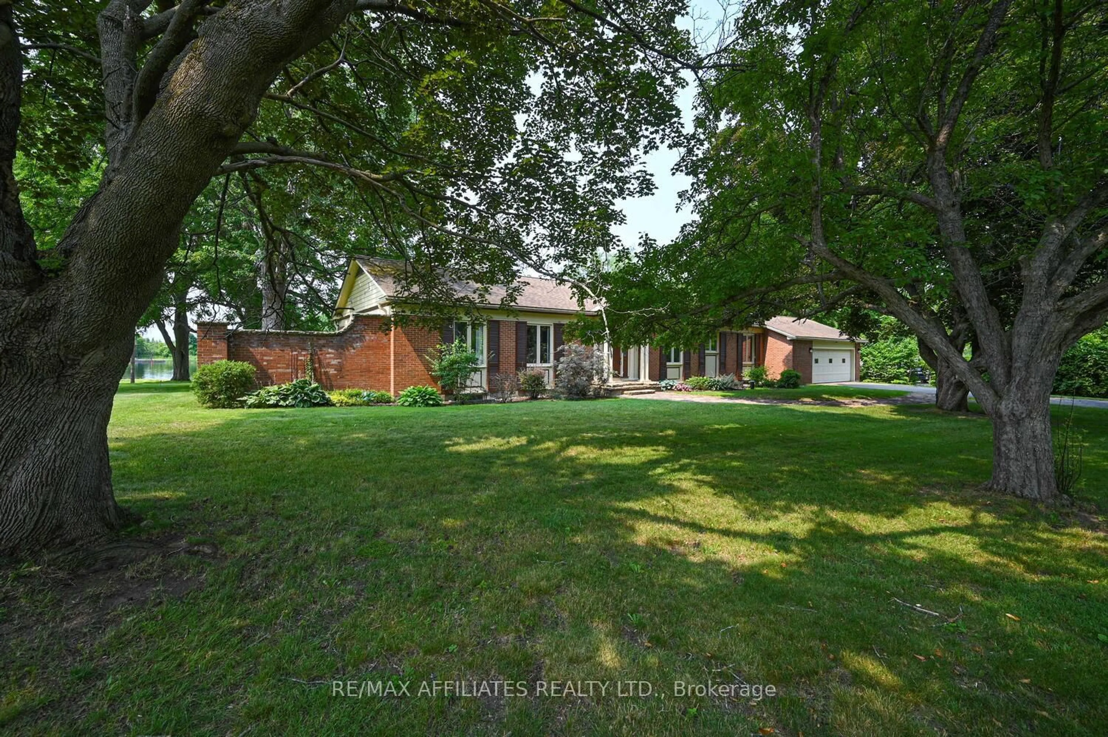 A pic from outside/outdoor area/front of a property/back of a property/a pic from drone, unknown for 2995 43 Highway, Smiths Falls Ontario K7A 5B8