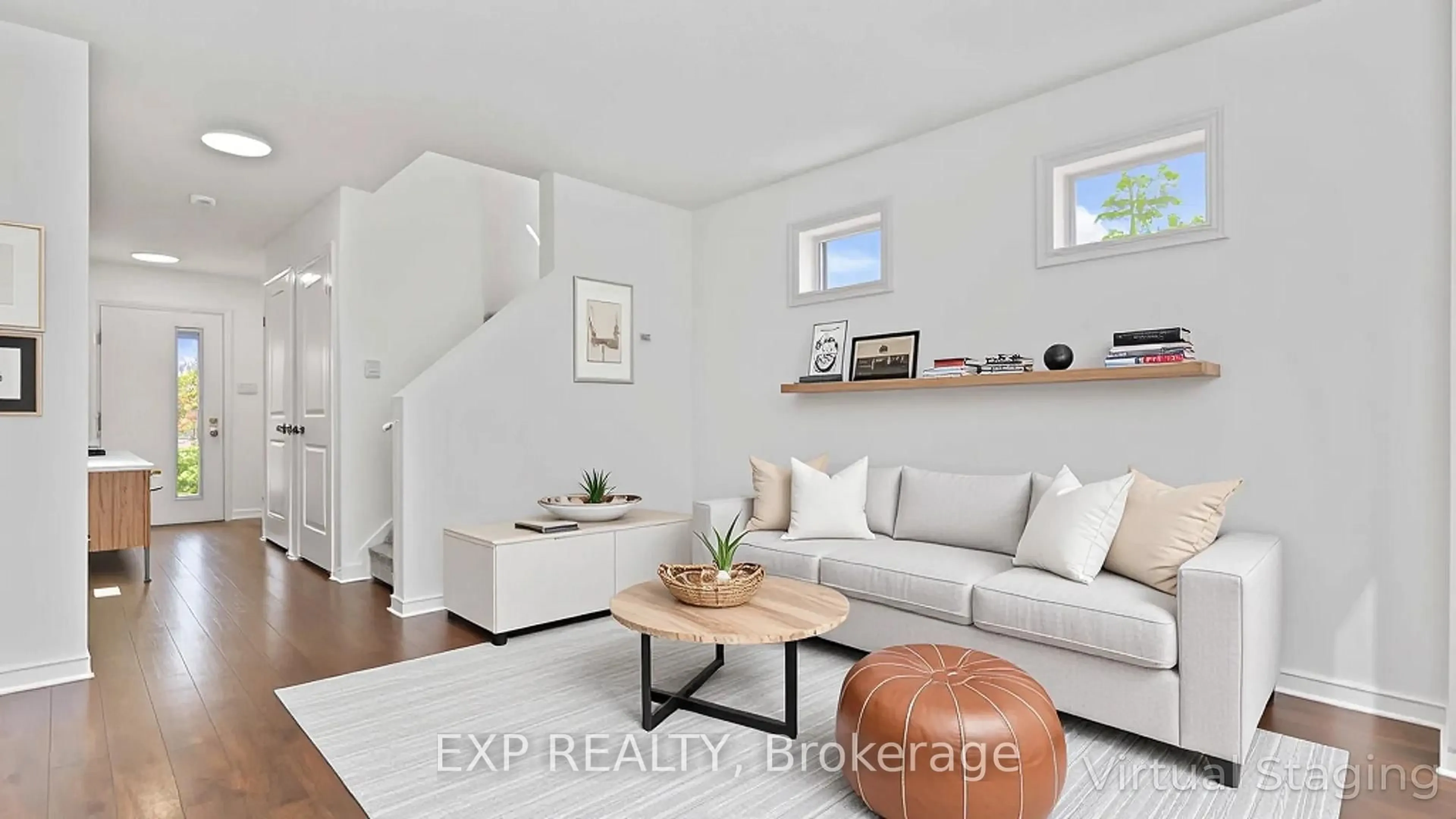 Living room with furniture, wood/laminate floor for 1326 Michael Circ, London East Ontario N5V 0B8
