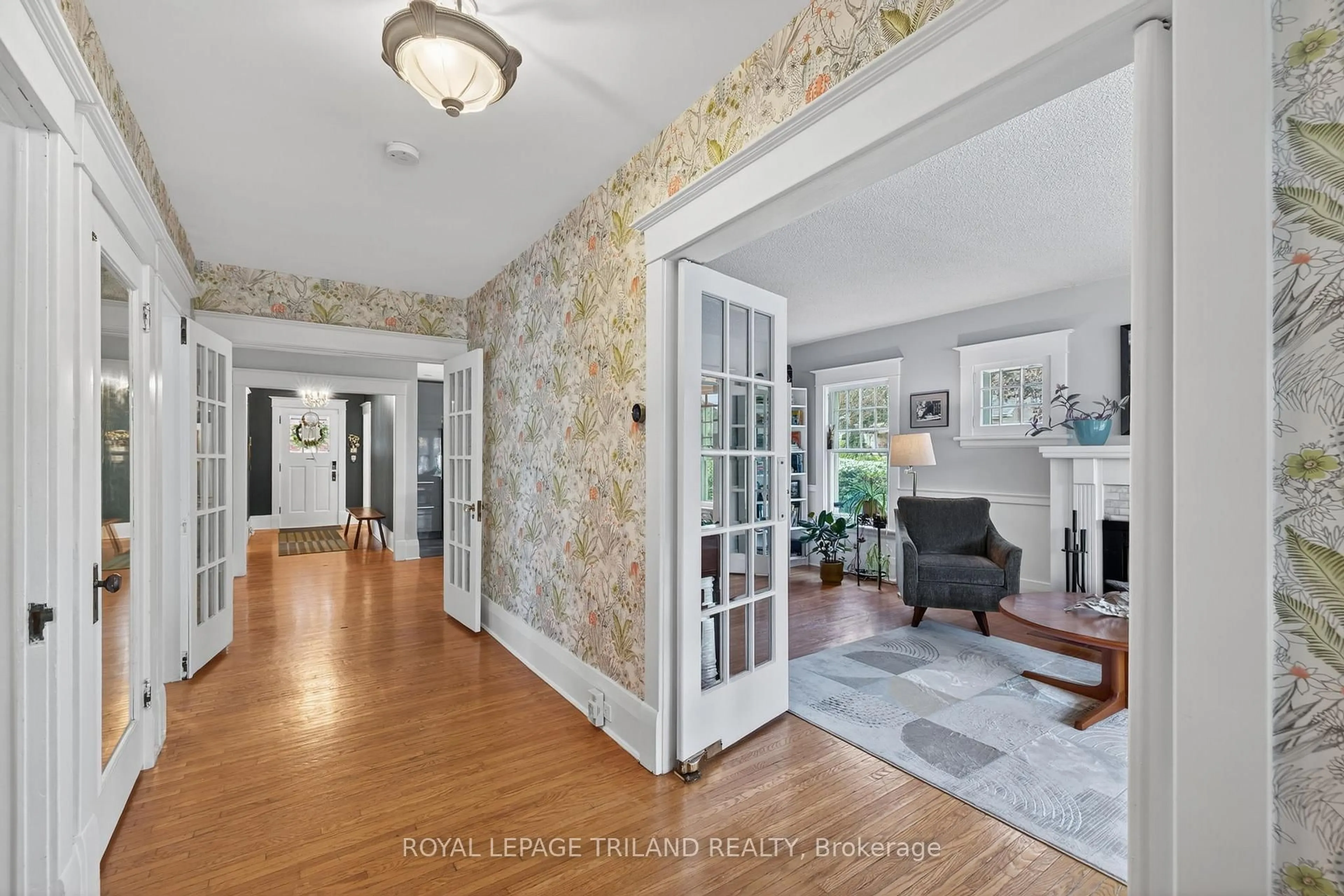Indoor entryway for 263 Ridout St, London South Ontario N6C 3Y7